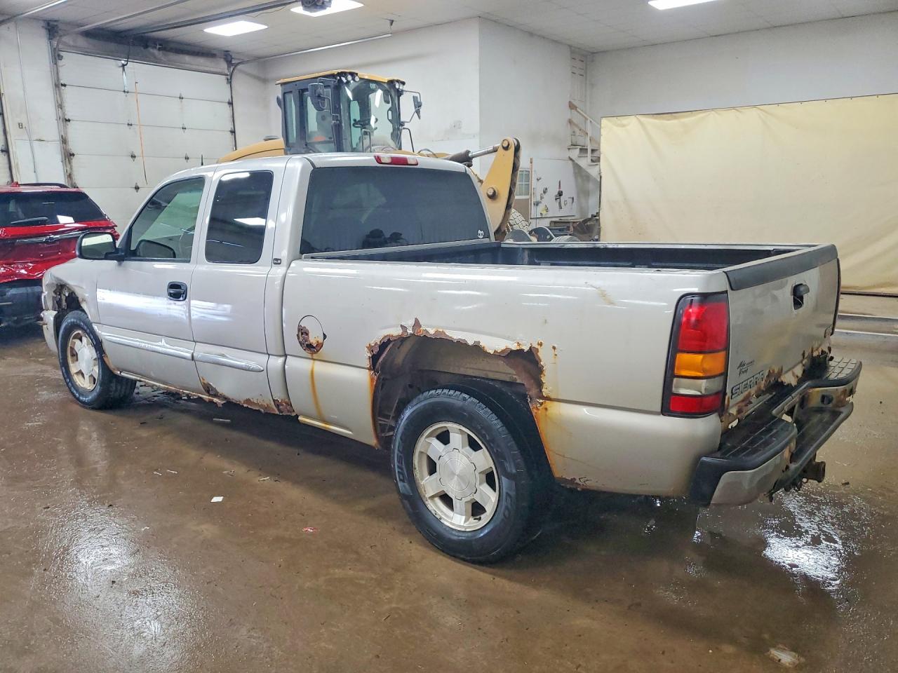 2004 Gmc New Sierra C1500 Silver vin: 2GTEC19T641155565