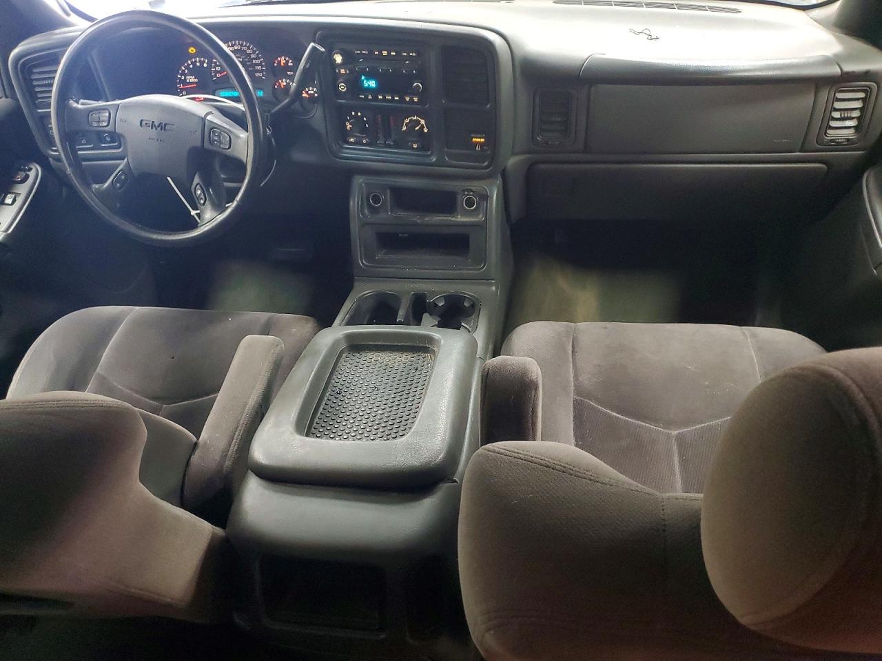 2004 Gmc New Sierra C1500 Silver vin: 2GTEC19T641155565