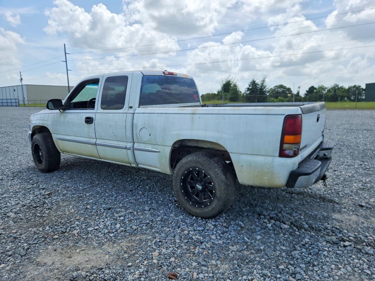 2001 Gmc New Sierra C1500 White vin: 2GTEC19T711125003