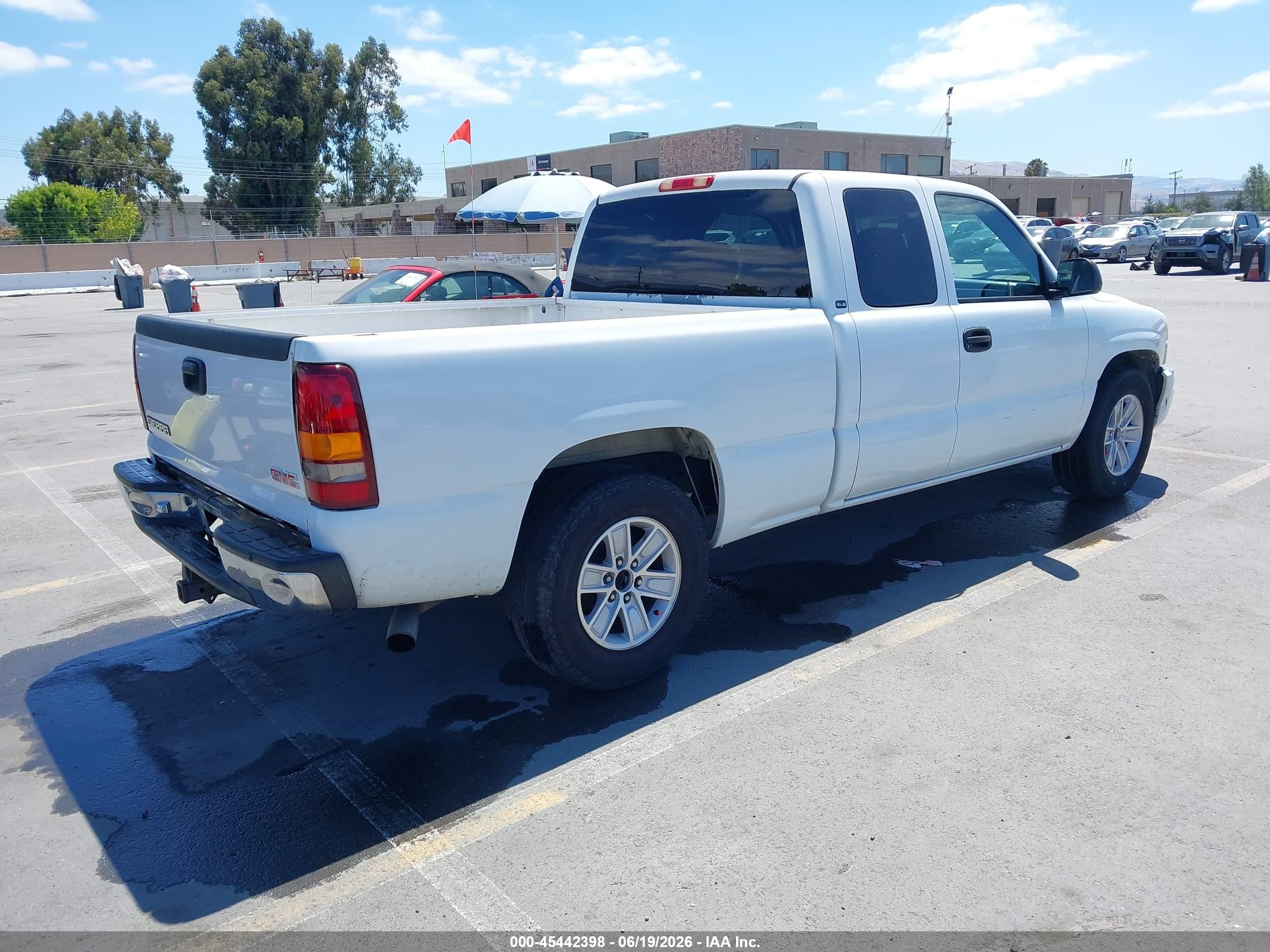 2006 Gmc Sierra 1500 Sle2 White vin: 2GTEC19T761141029