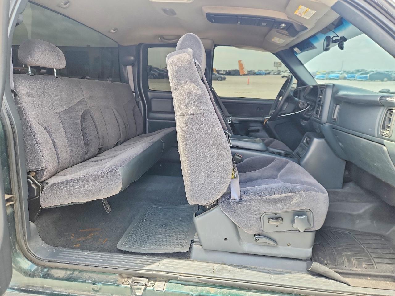 2002 Gmc New Sierra C1500 Green vin: 2GTEC19T821127179