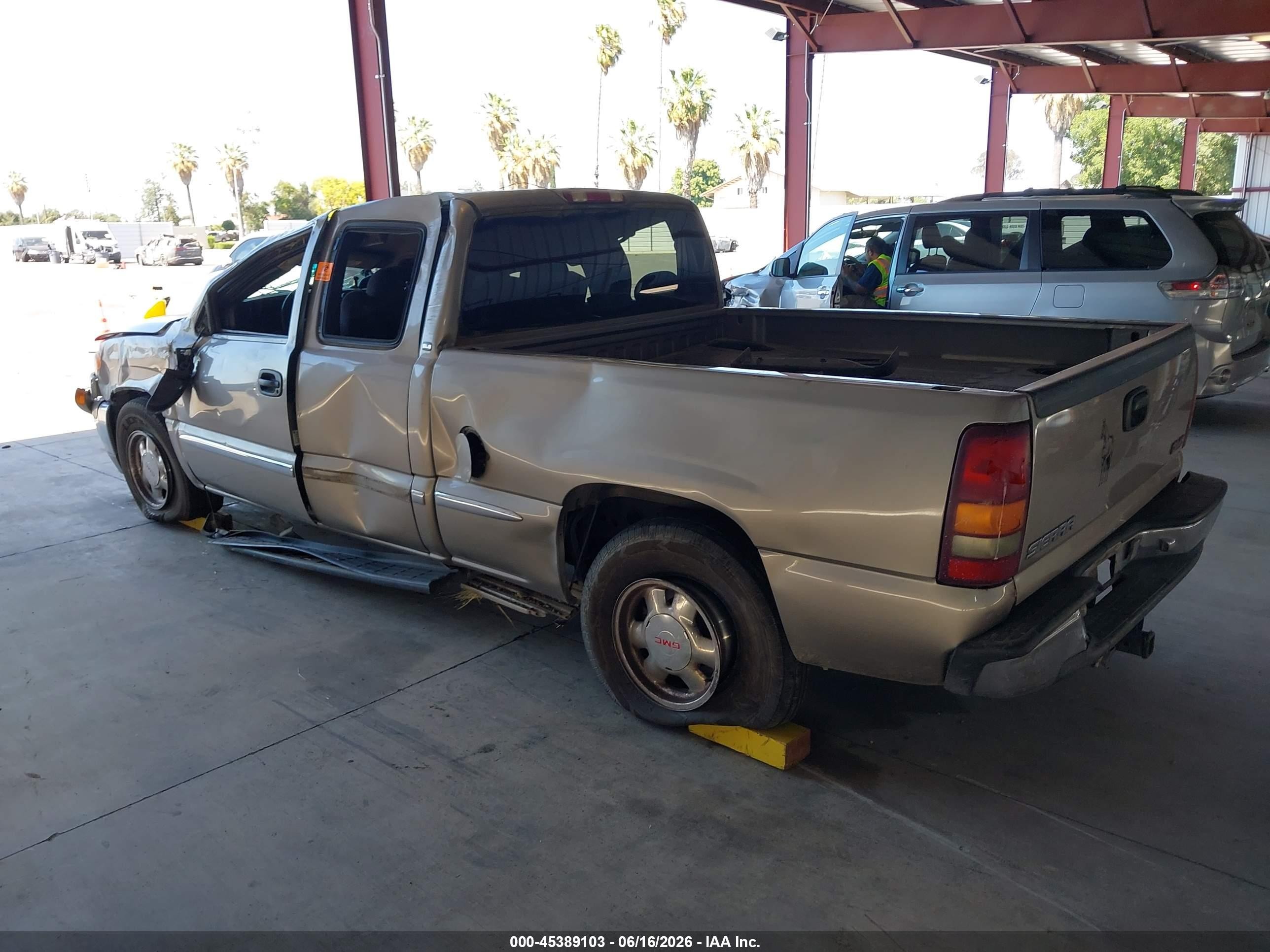 2002 Gmc Sierra 1500 Sle Коричневый vin: 2GTEC19T821144418