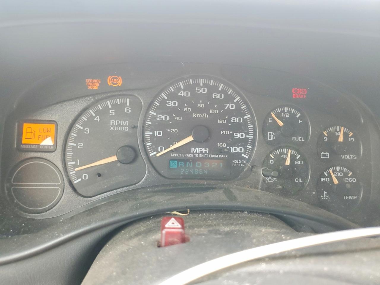 2002 Gmc New Sierra C1500 Silver vin: 2GTEC19T821370152