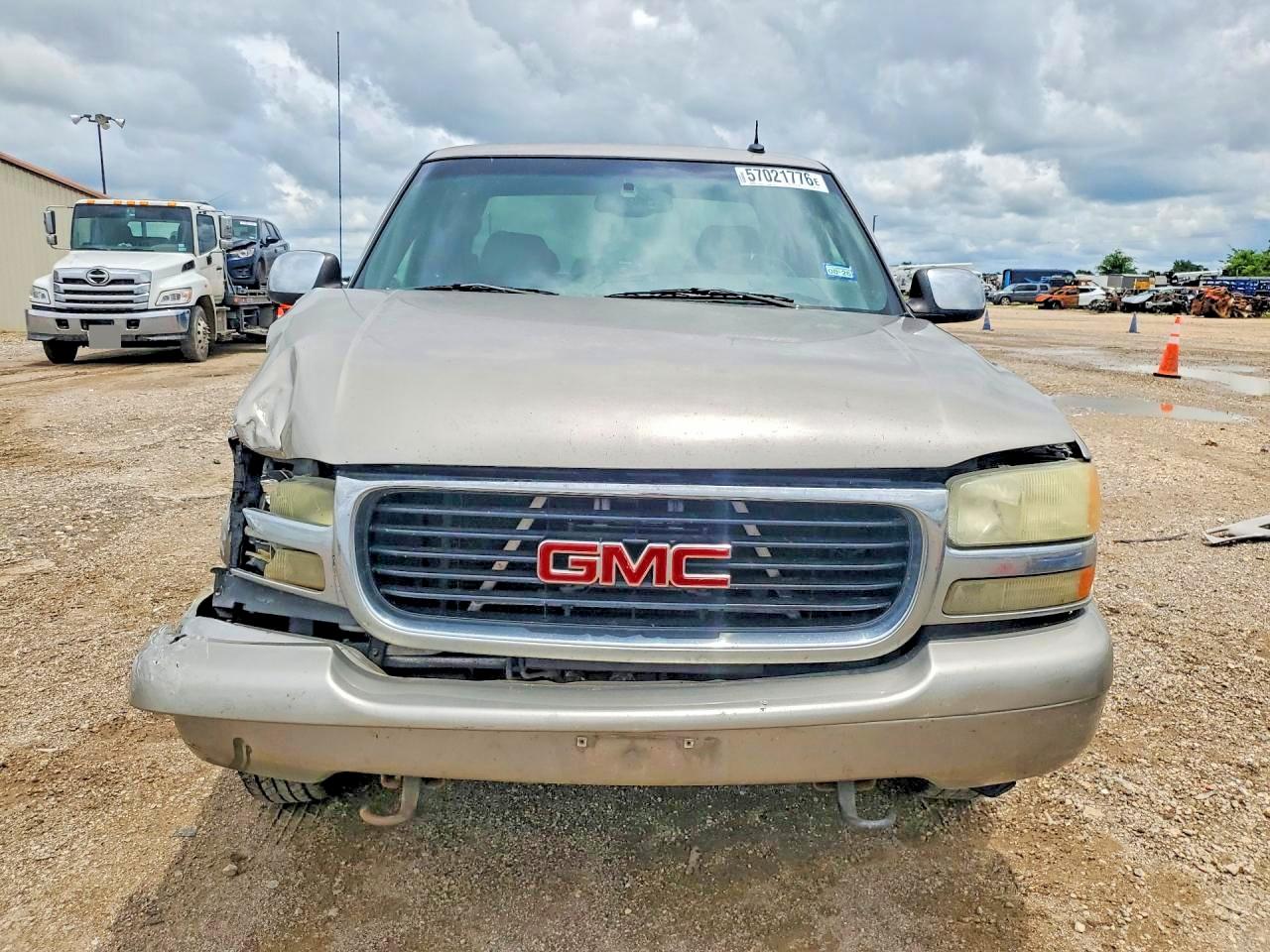 2002 Gmc New Sierra C1500 Silver vin: 2GTEC19T821370152