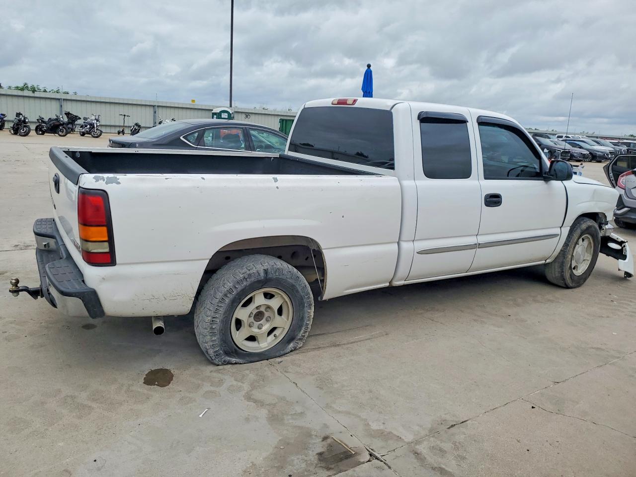2004 Gmc New Sierra C1500 White vin: 2GTEC19T841203342