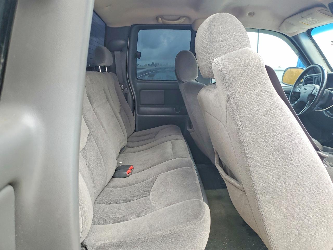 2004 Gmc New Sierra C1500 White vin: 2GTEC19T841203342