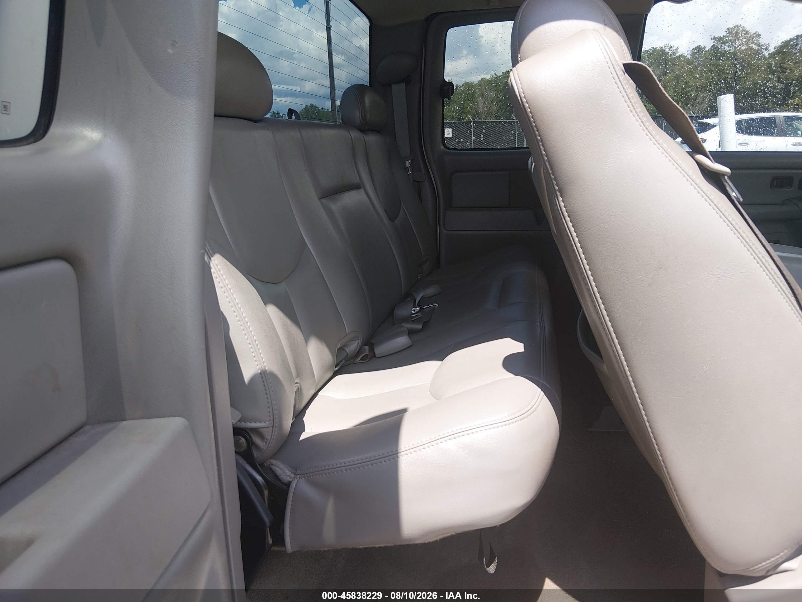 2005 Gmc Sierra 1500 Slt Серебряный vin: 2GTEC19T851209515