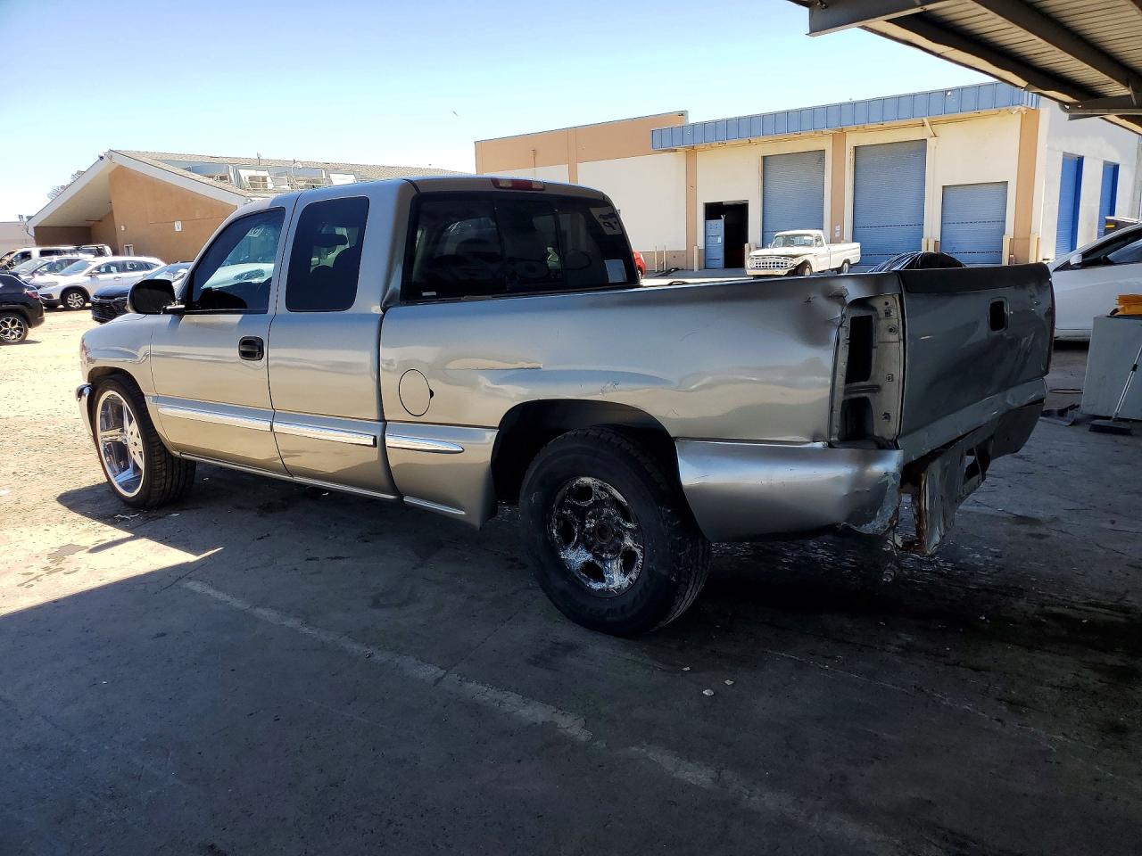 1999 Gmc New Sierra C1500 Gold vin: 2GTEC19T8X1565515