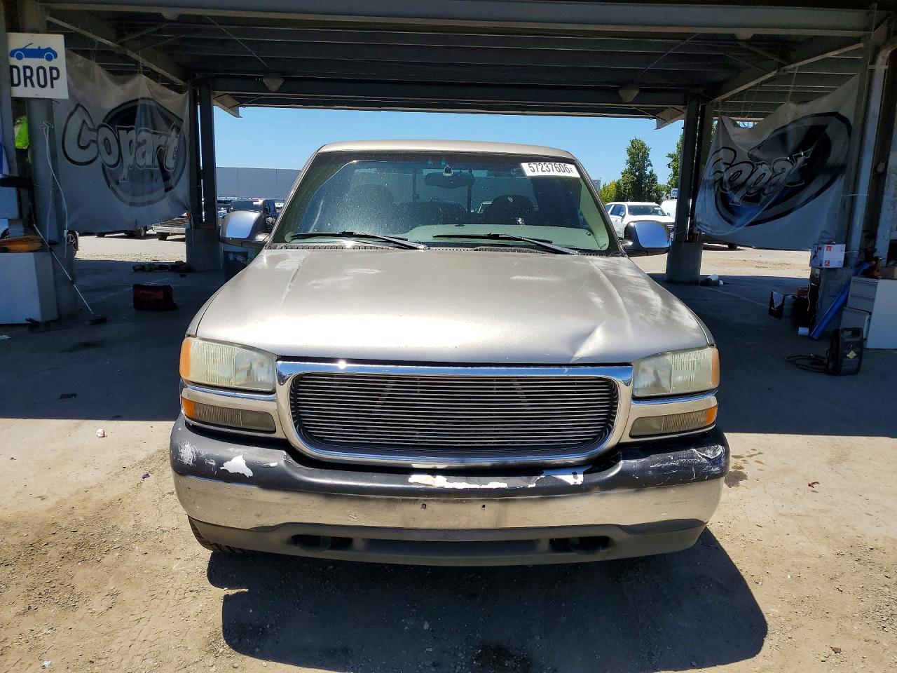 1999 Gmc New Sierra C1500 Gold vin: 2GTEC19T8X1565515
