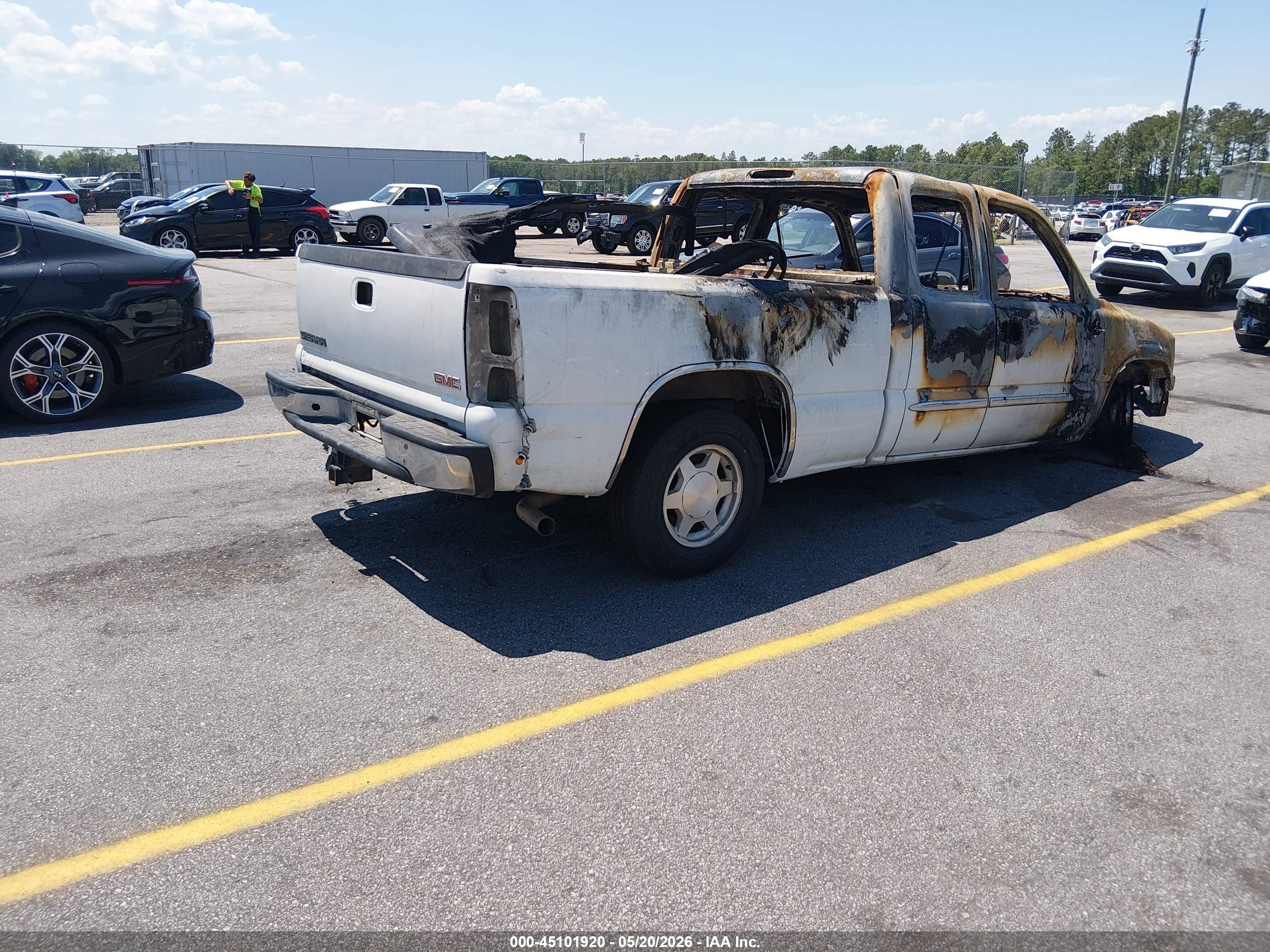 2004 Gmc Sierra 1500 Sle White vin: 2GTEC19T941157147