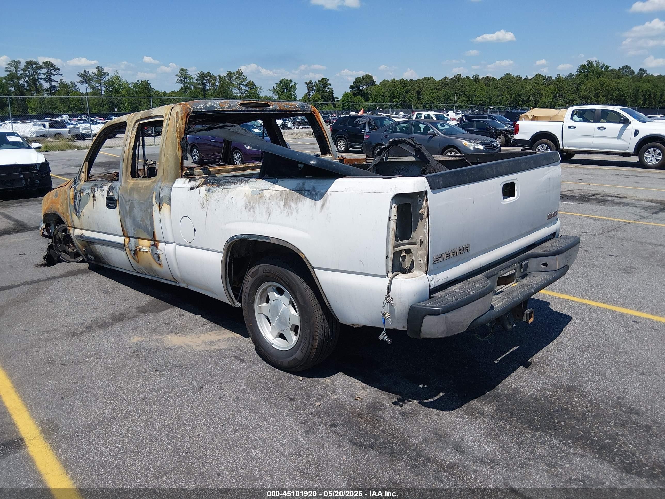 2004 Gmc Sierra 1500 Sle White vin: 2GTEC19T941157147