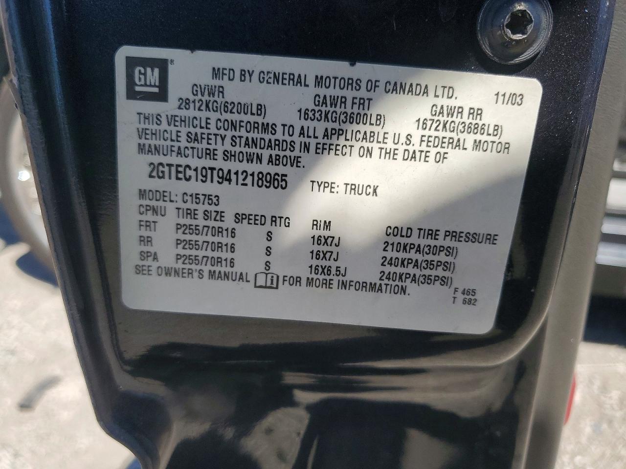 2004 Gmc New Sierra C1500 Black vin: 2GTEC19T941218965