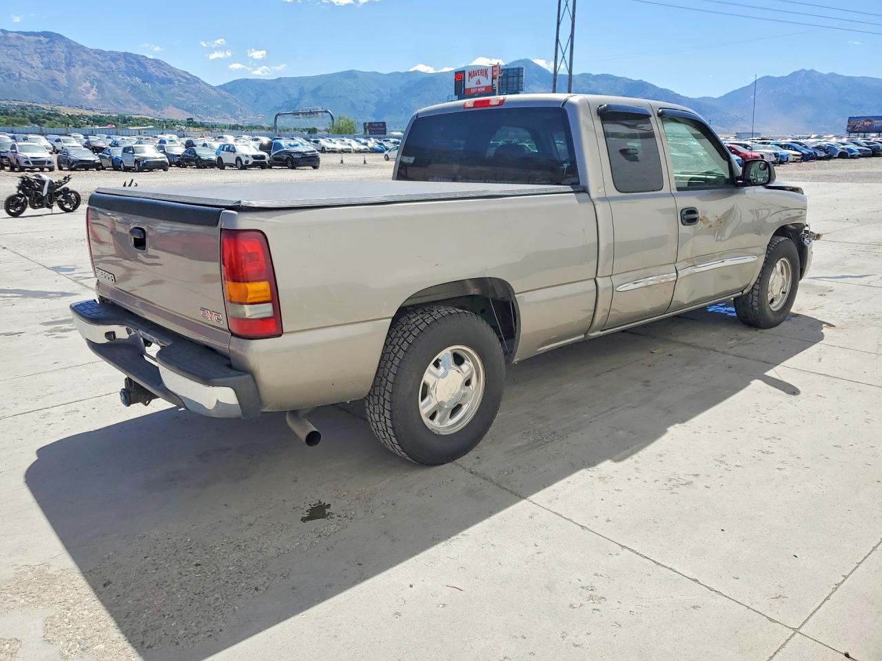 2003 Gmc New Sierra C1500 Silver vin: 2GTEC19TX31353256