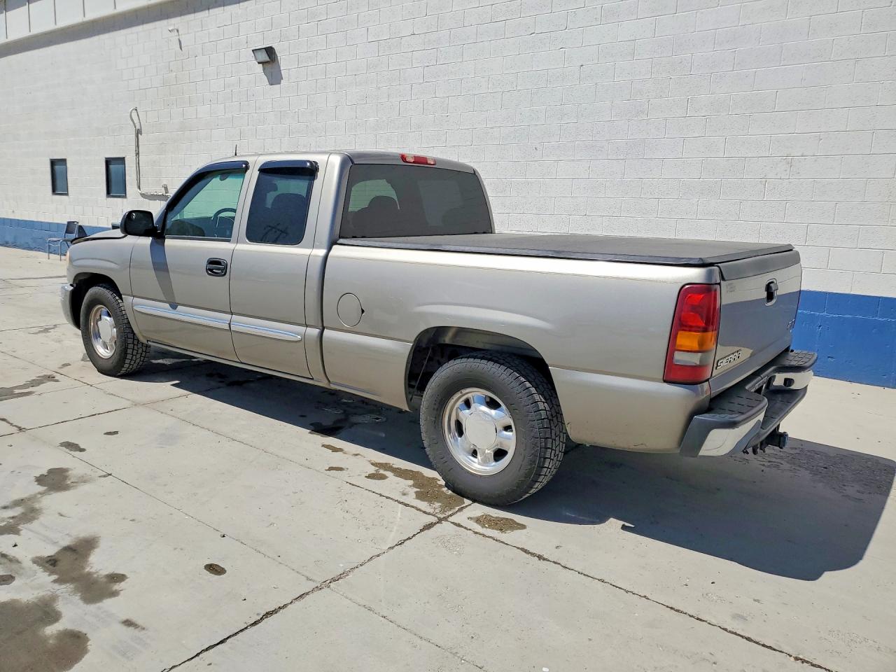 2003 Gmc New Sierra C1500 Silver vin: 2GTEC19TX31353256