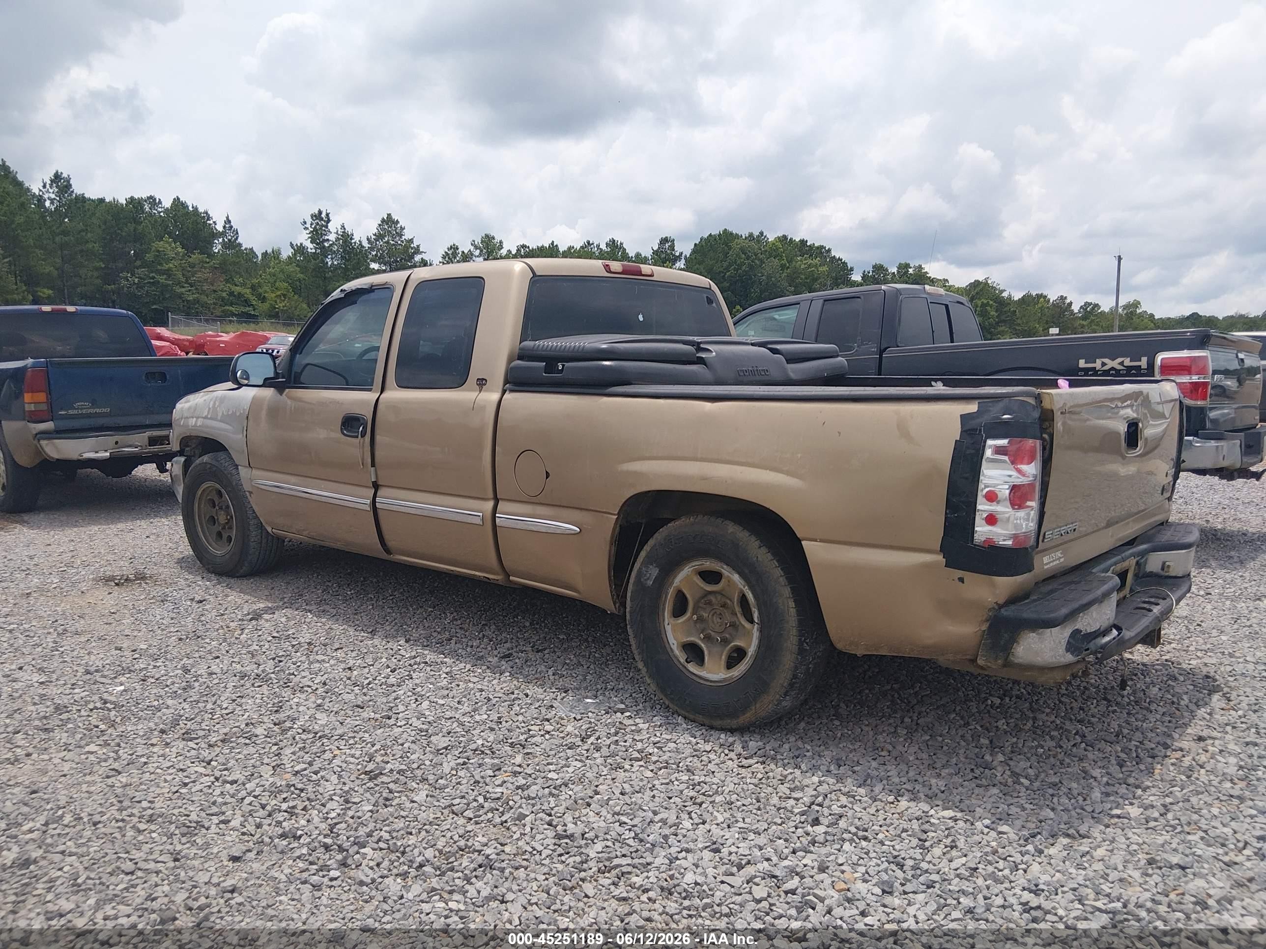 2000 Gmc Sierra 1500 Sle Tan vin: 2GTEC19V1Y1251112