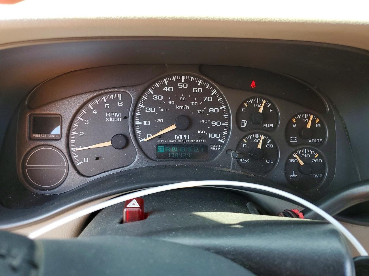 2002 Gmc New Sierra C1500 Burgundy vin: 2GTEC19V221264801