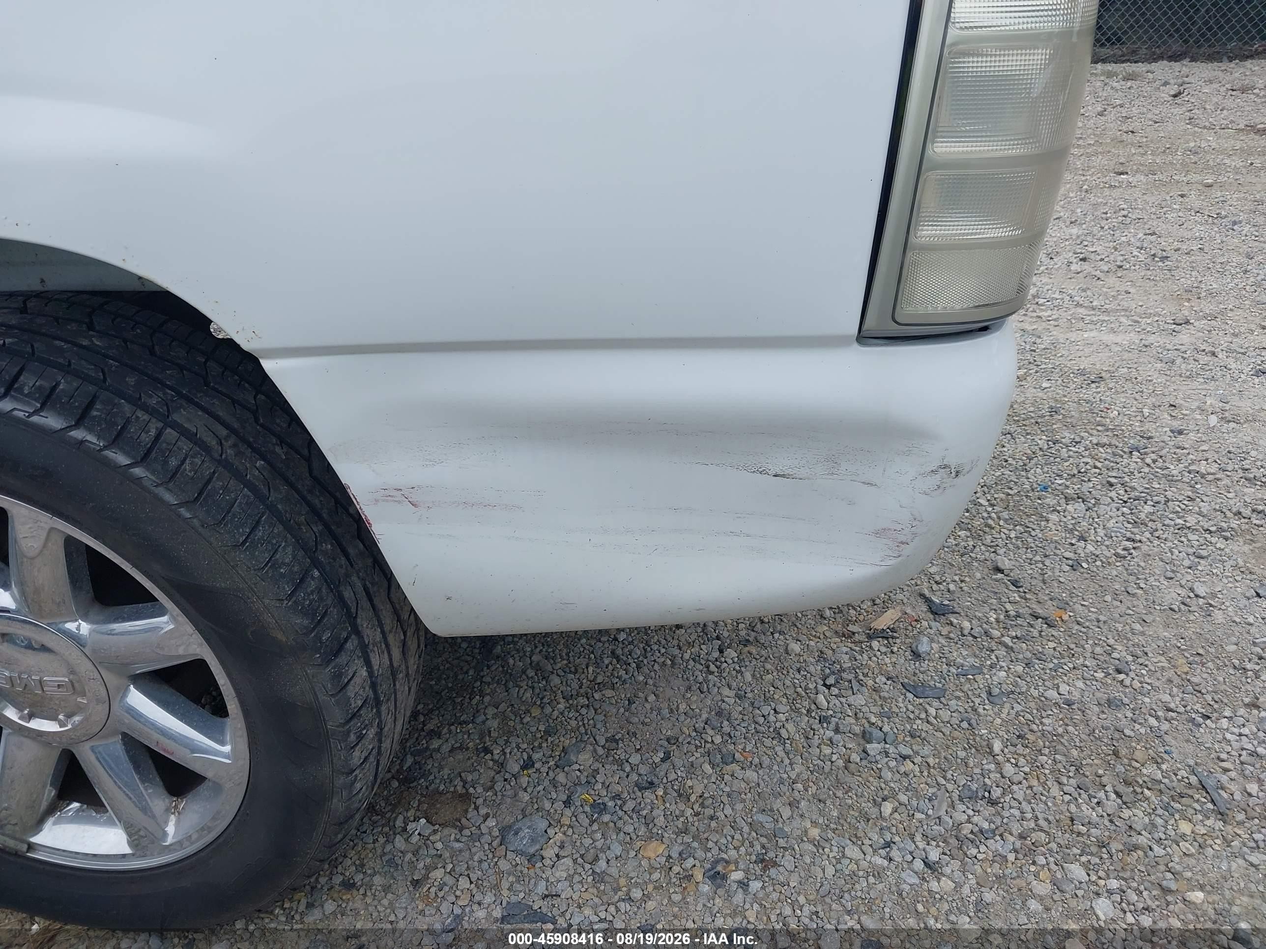 2003 Gmc Sierra 1500 White vin: 2GTEC19V231402838