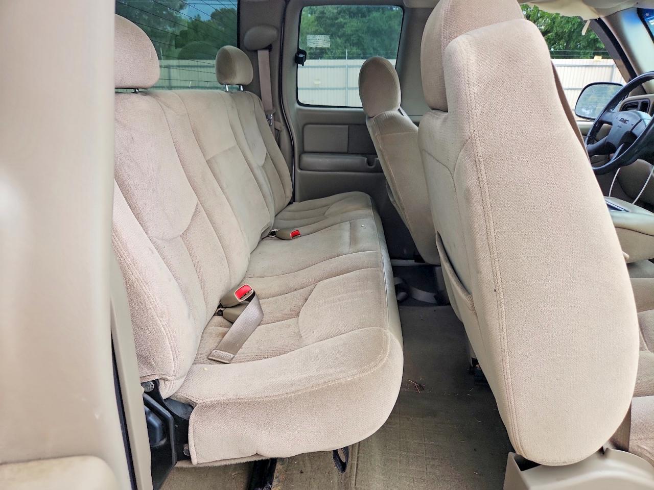 2004 Gmc New Sierra C1500 White vin: 2GTEC19V341309571