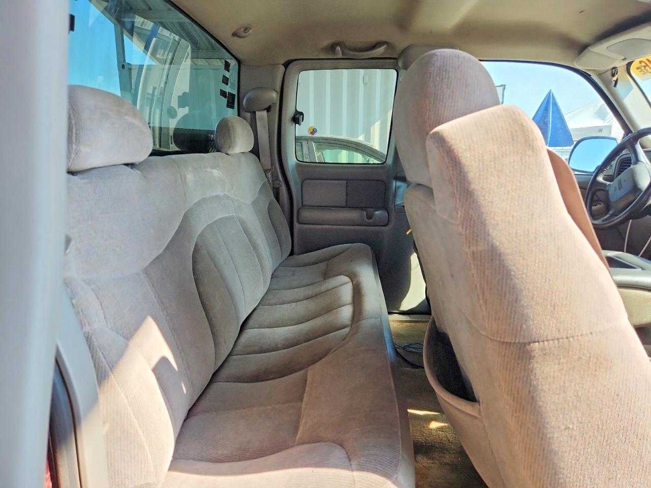 2000 Gmc Sierra 1500 Burgundy vin: 2GTEC19V3Y1367041
