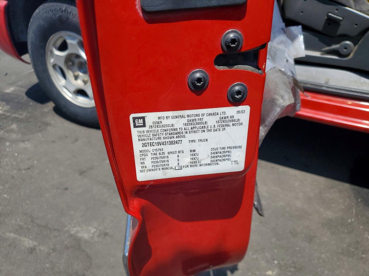 2003 Gmc New Sierra C1500 Classic Red vin: 2GTEC19V431382477