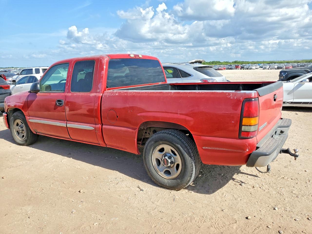 2004 Gmc New Sierra C1500 Red vin: 2GTEC19V441149670