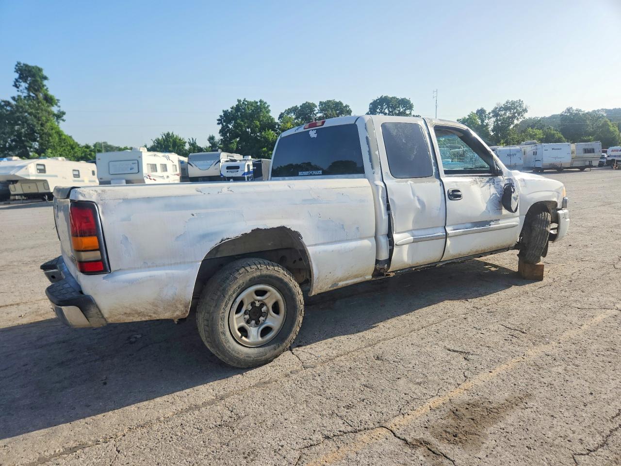 2004 Gmc New Sierra C1500 White vin: 2GTEC19V741109325