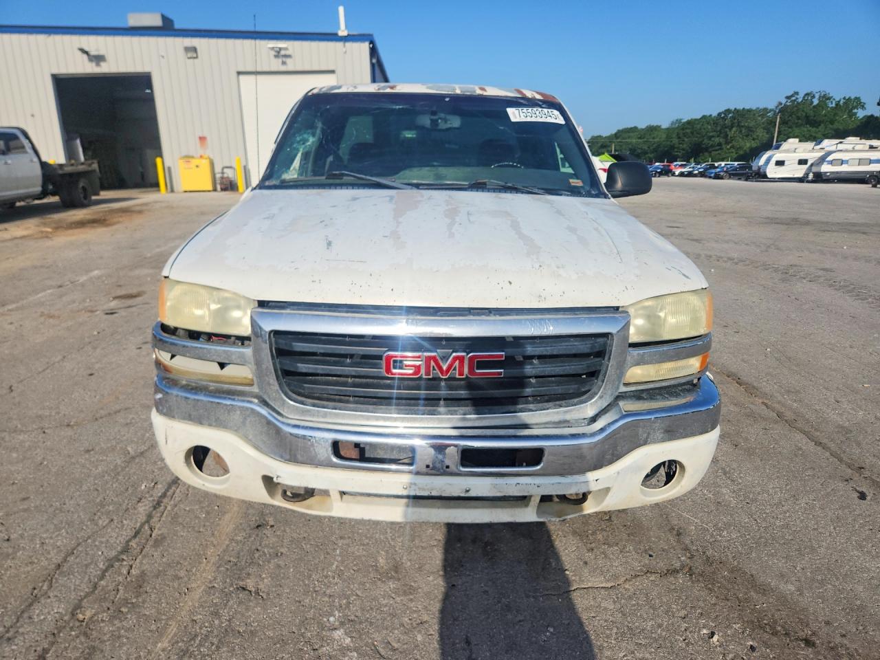 2004 Gmc New Sierra C1500 White vin: 2GTEC19V741109325