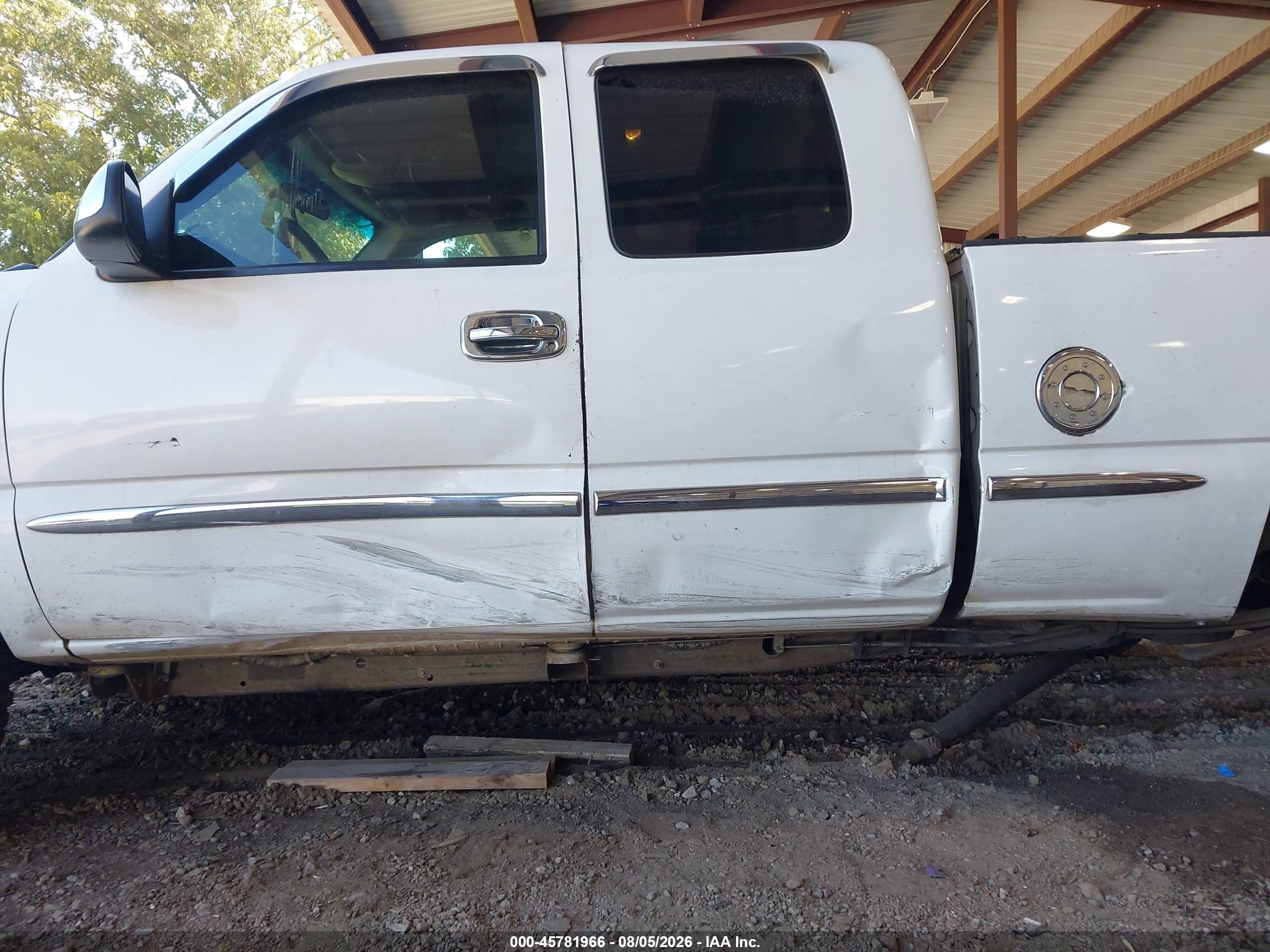 2000 Gmc Sierra 1500 Sle Белый vin: 2GTEC19V7Y1112084