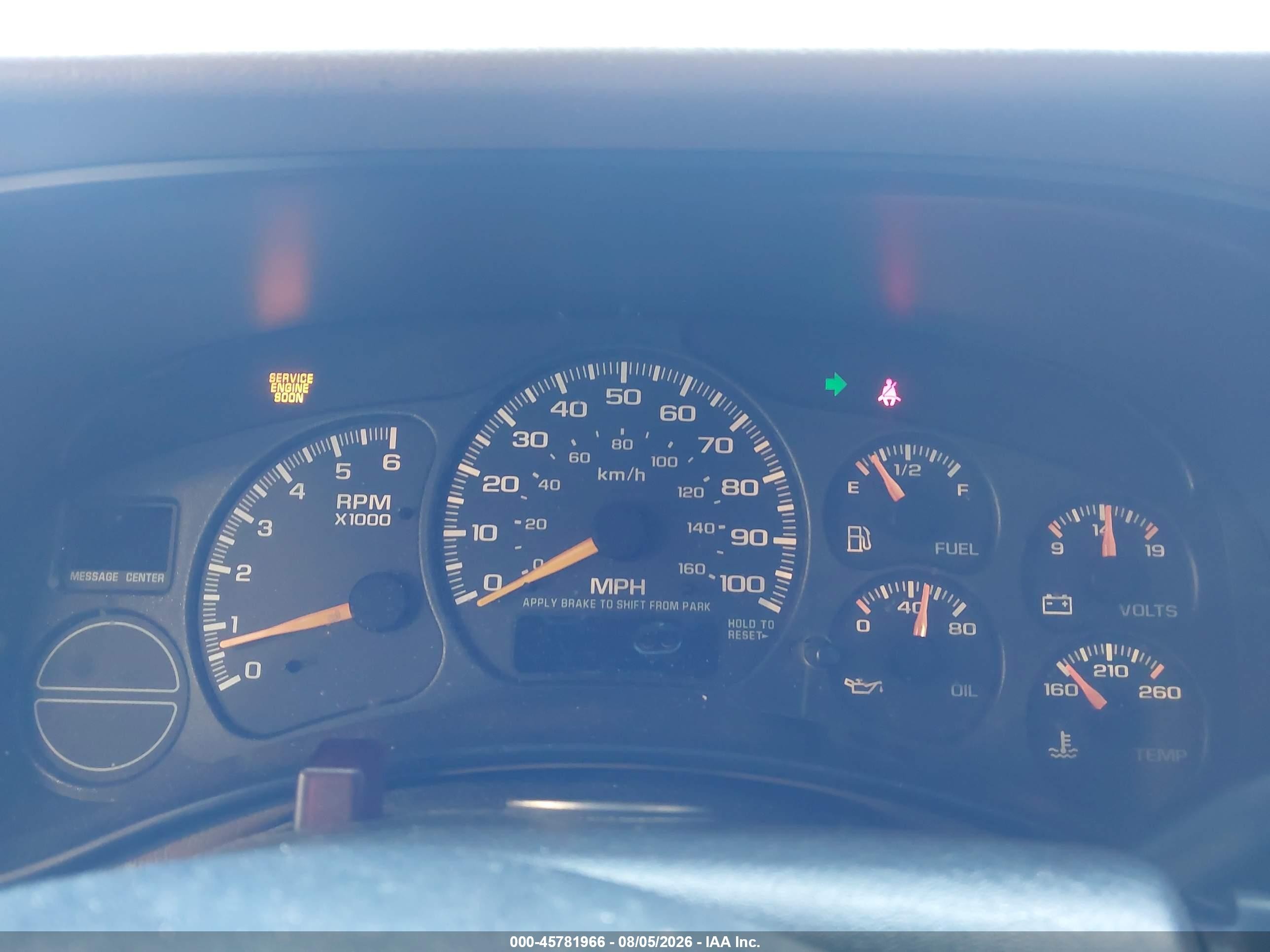 2000 Gmc Sierra 1500 Sle Белый vin: 2GTEC19V7Y1112084