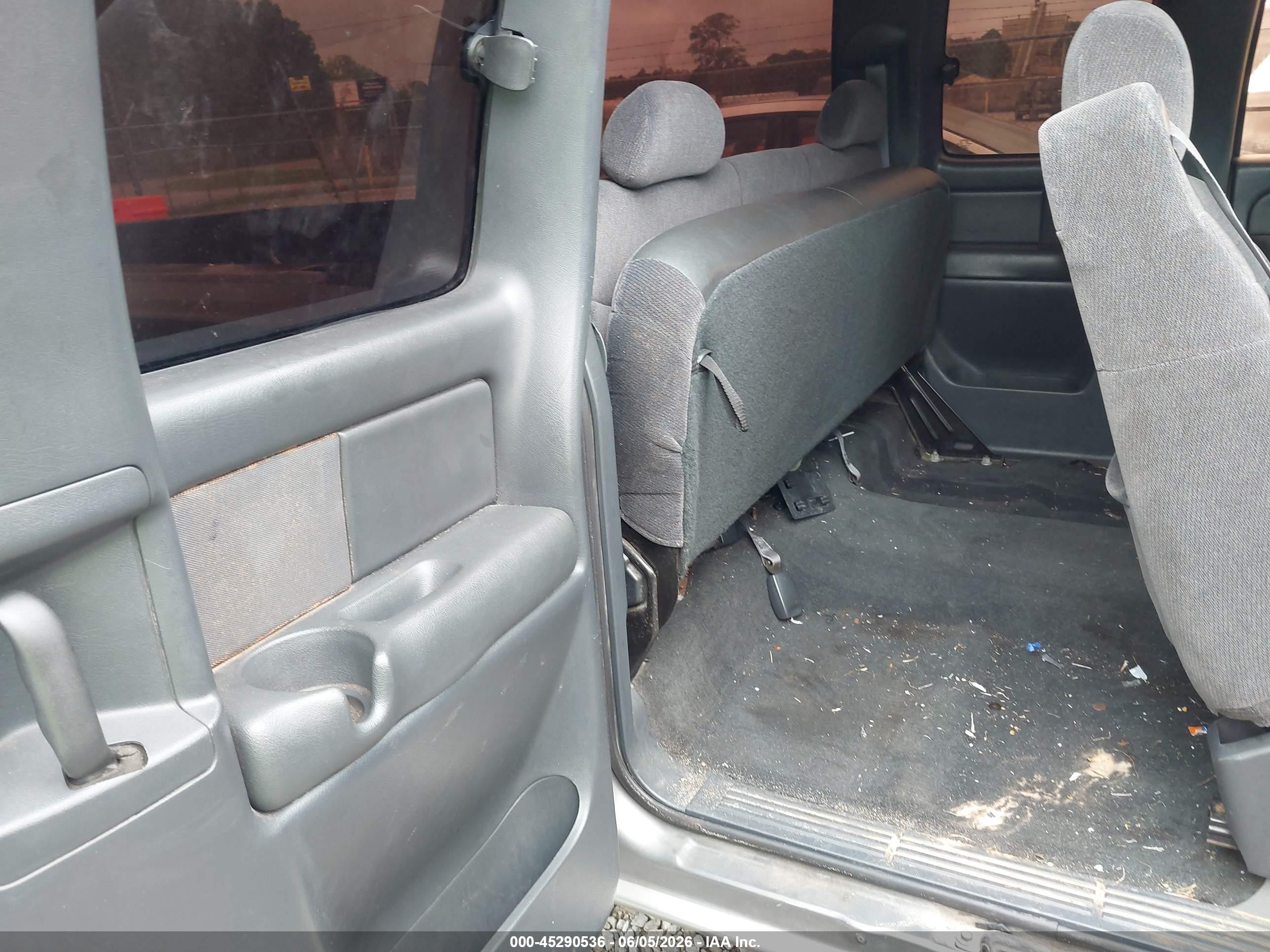 2000 Gmc Sierra 1500 Sle Gray vin: 2GTEC19V8Y1123482