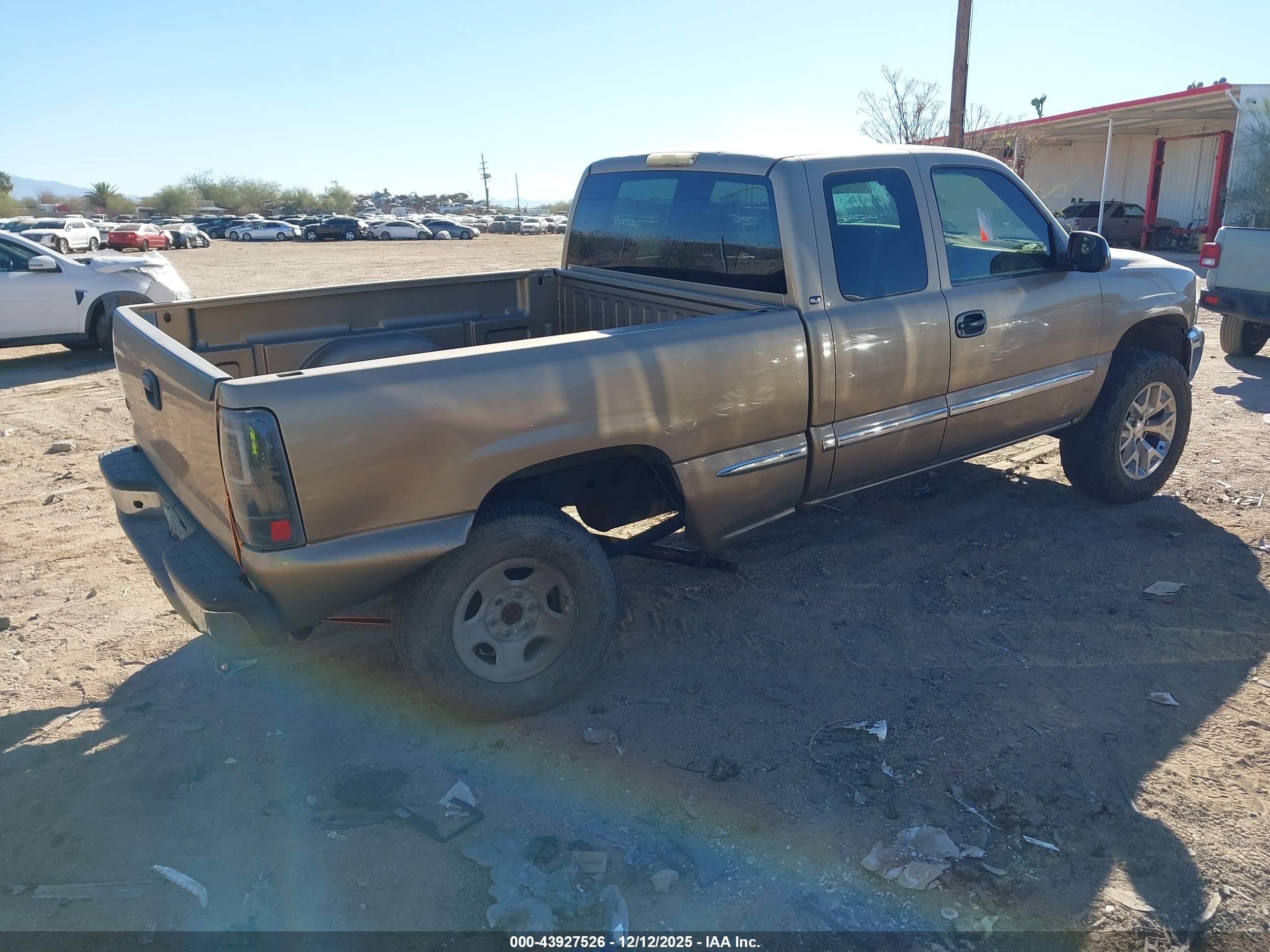 2000 Gmc Sierra 1500 Sle Brown vin: 2GTEC19V9Y1260852