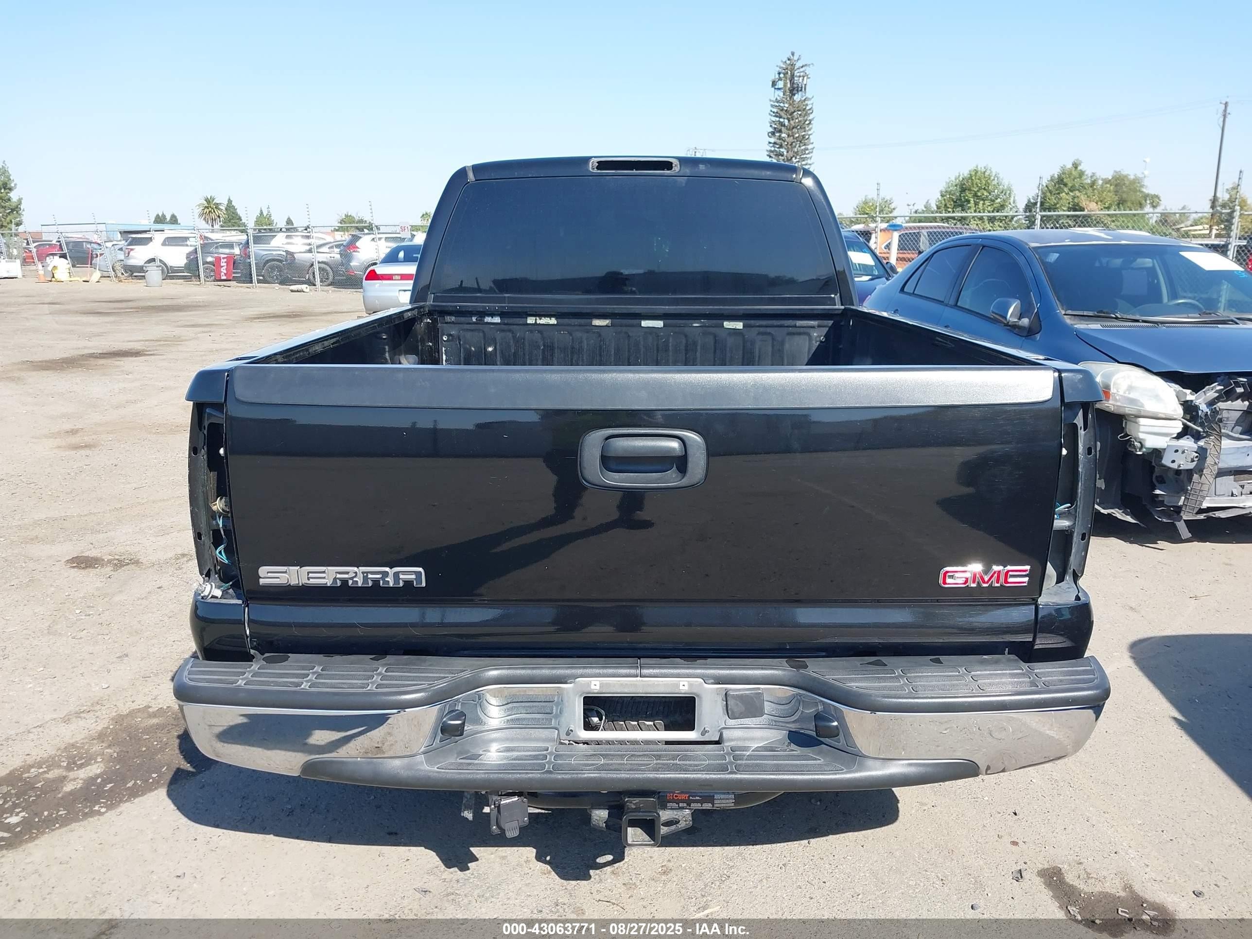 2005 Gmc Sierra 1500 Sle Black vin: 2GTEC19VX51343895