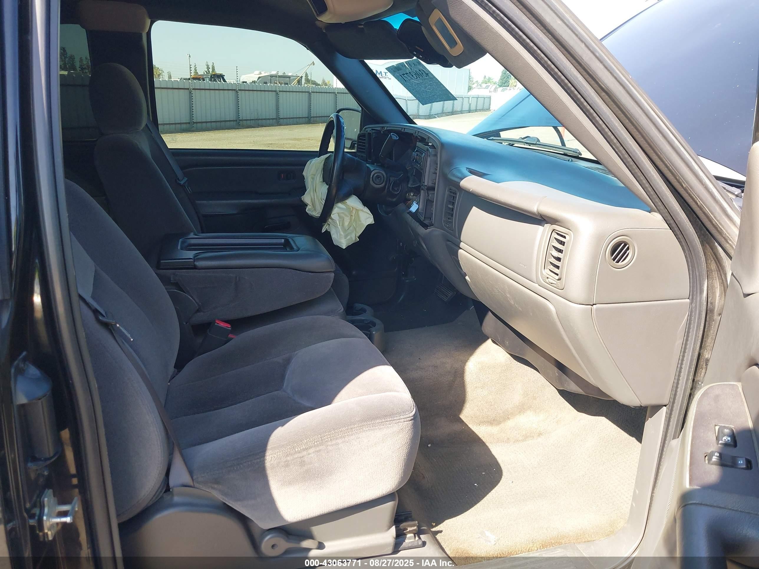 2005 Gmc Sierra 1500 Sle Black vin: 2GTEC19VX51343895