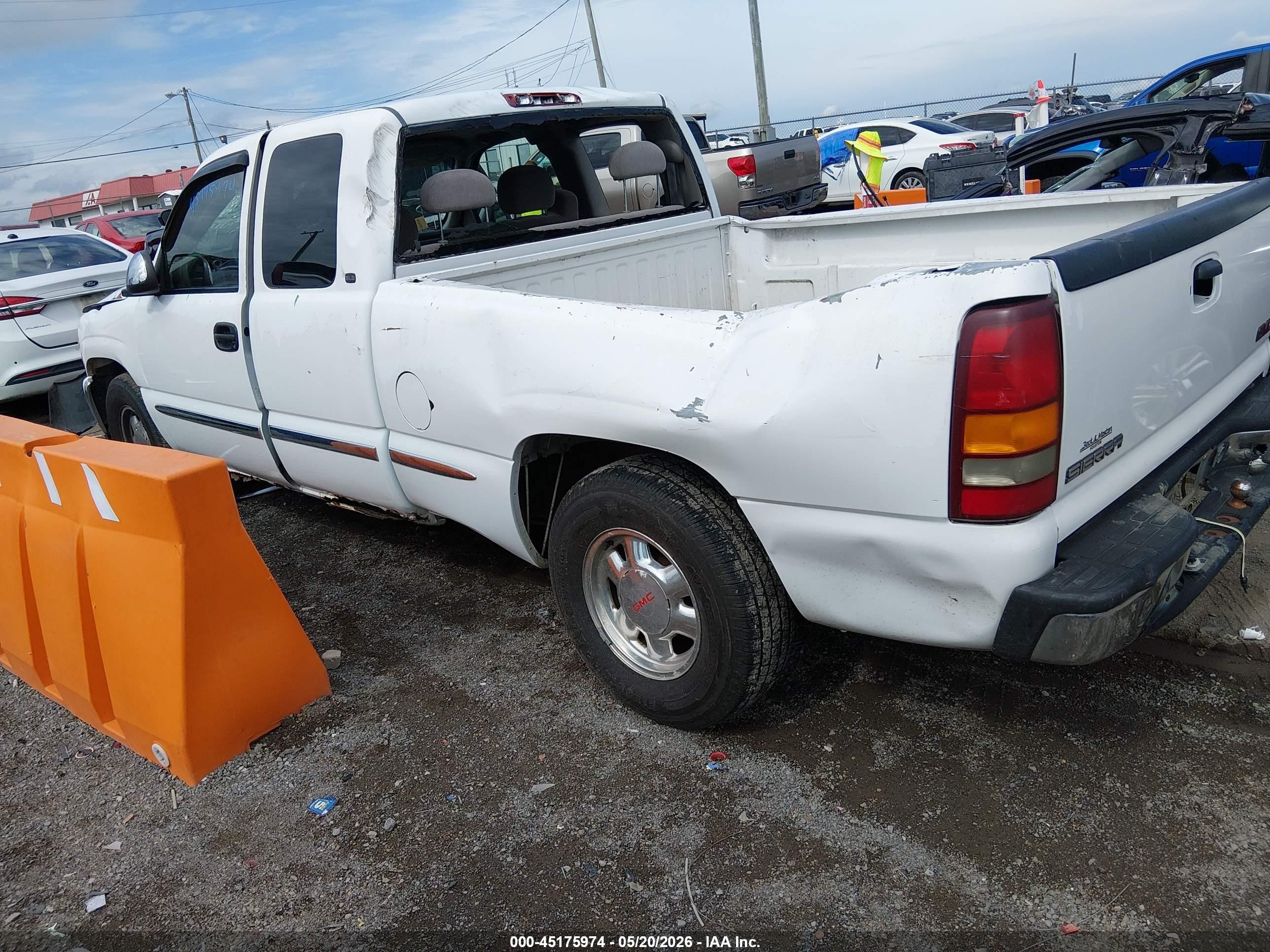 1999 Gmc Sierra 1500 Sle Белый vin: 2GTEC19VXX1561063