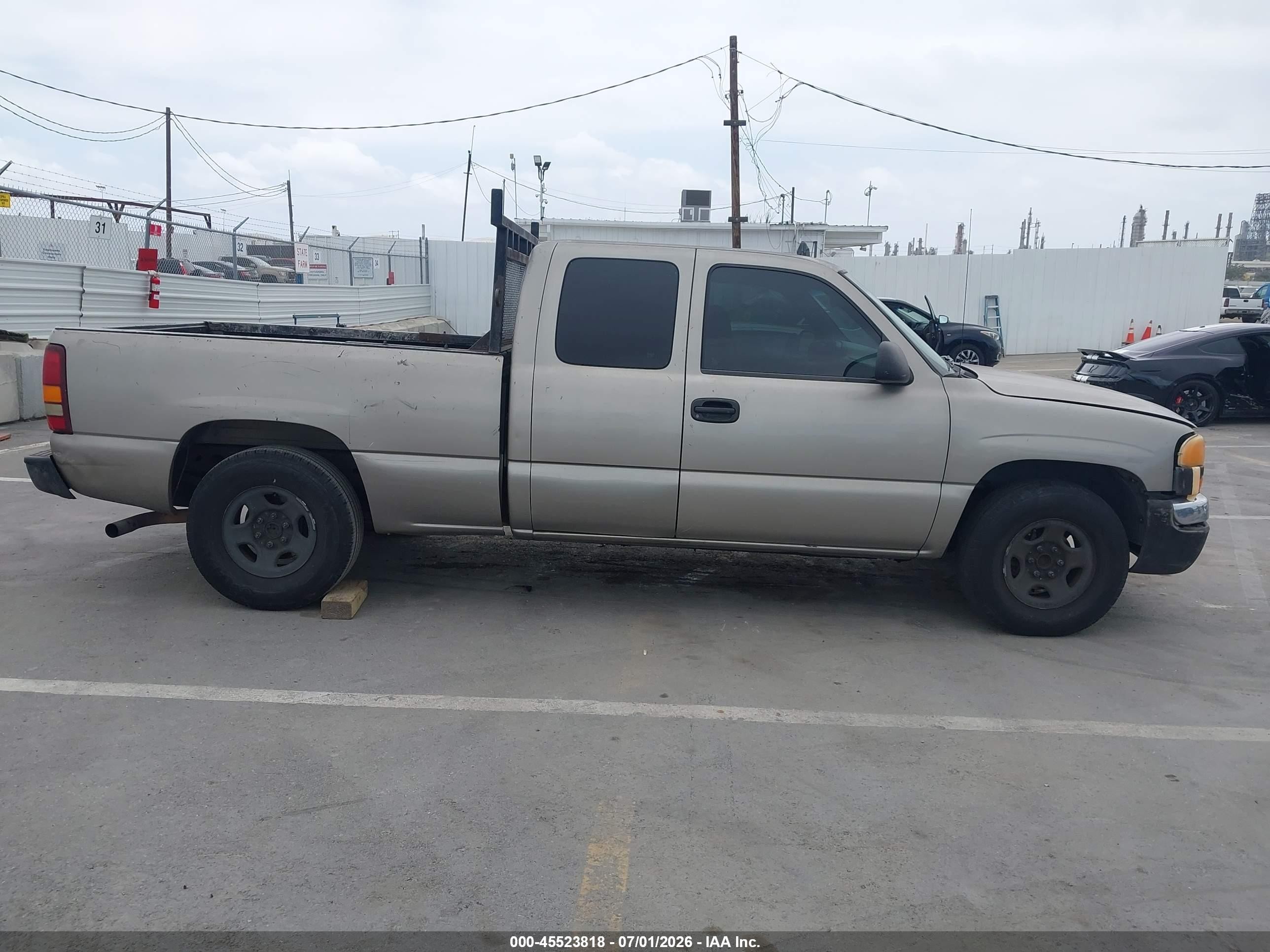 2003 Gmc Sierra 1500   Gray vin: 2GTEC19X331177993