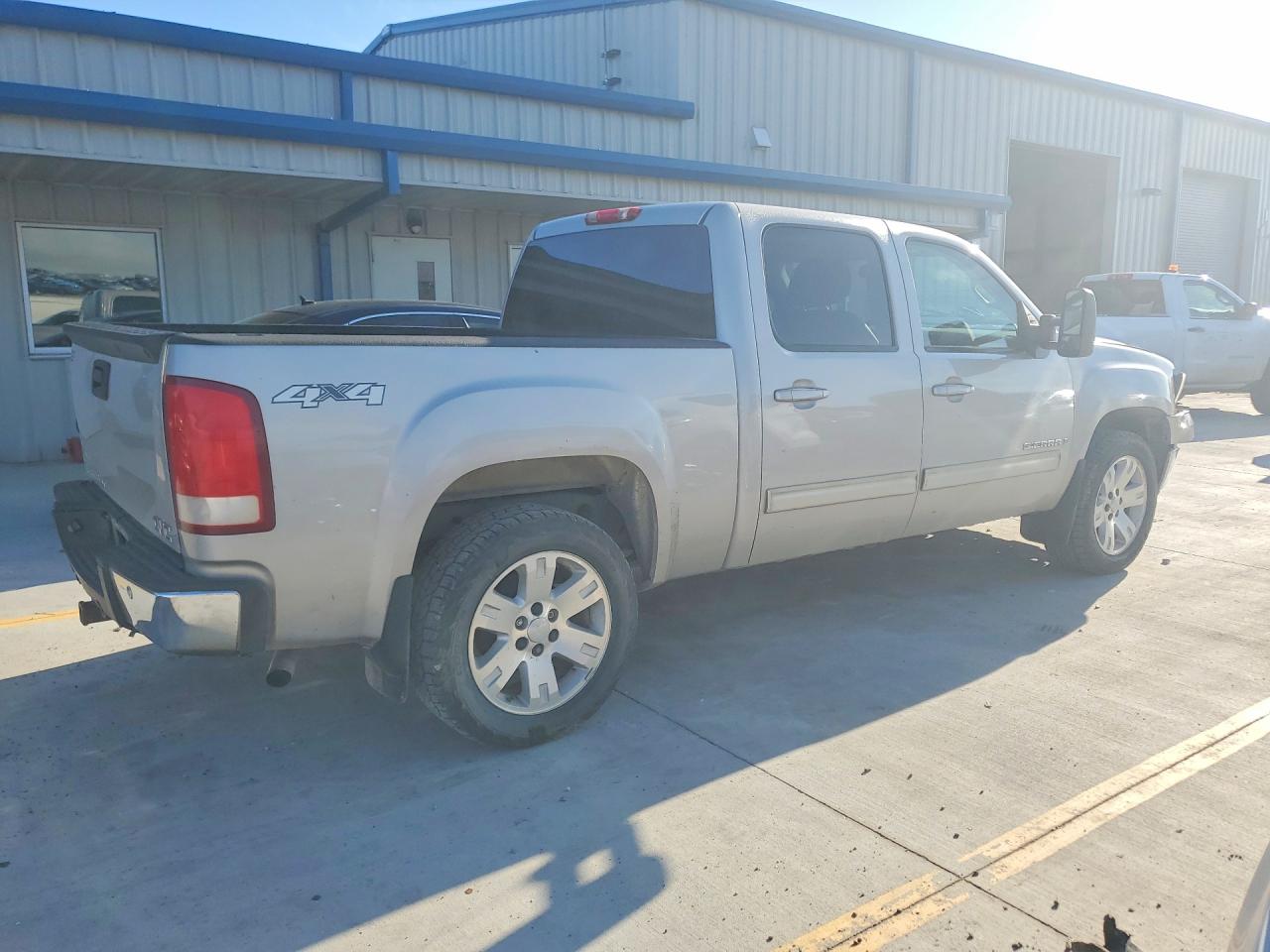 2008 Gmc Sierra K1500 Silver vin: 2GTEK133081218631