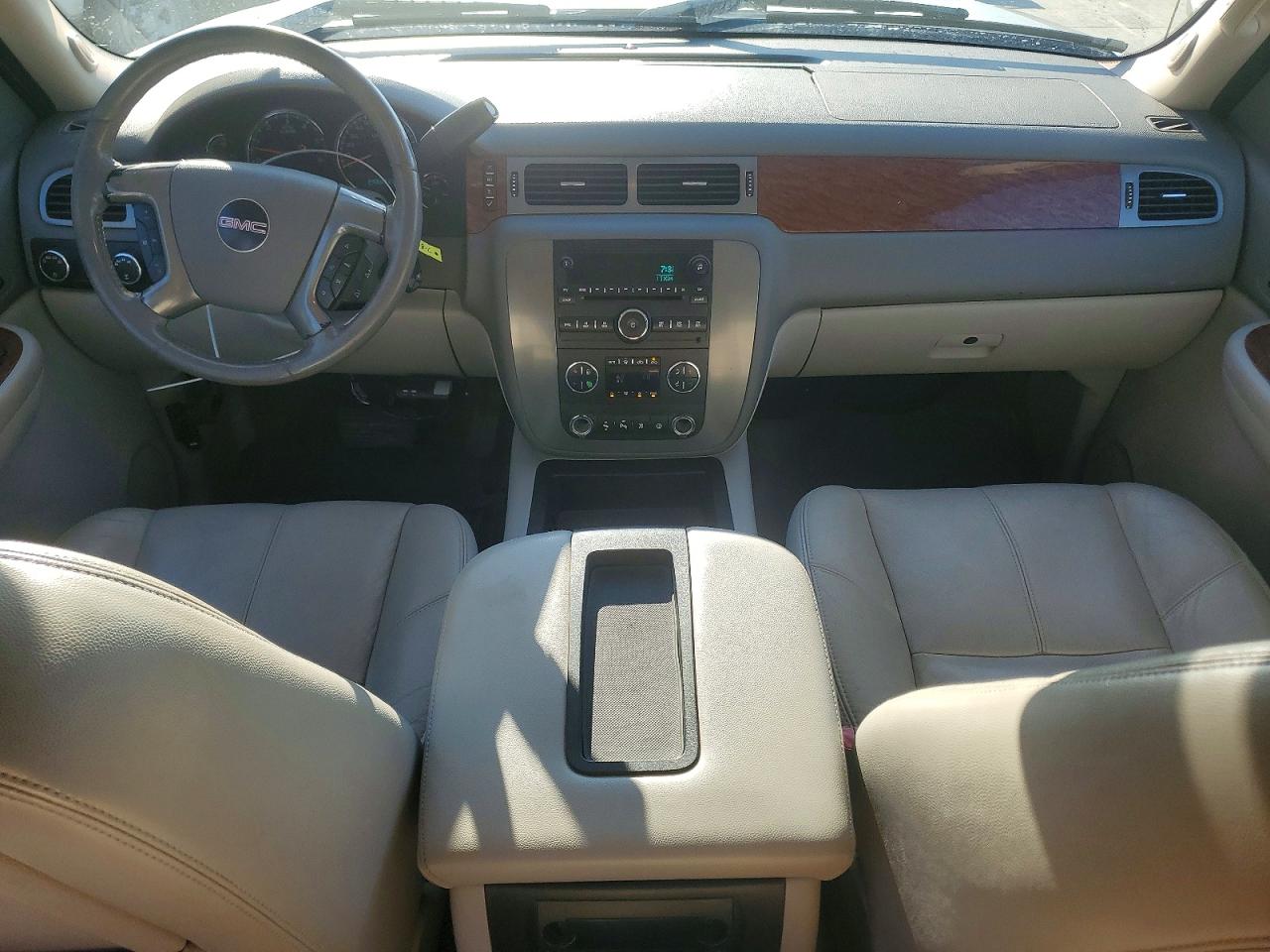 2008 Gmc Sierra K1500 Silver vin: 2GTEK133081218631