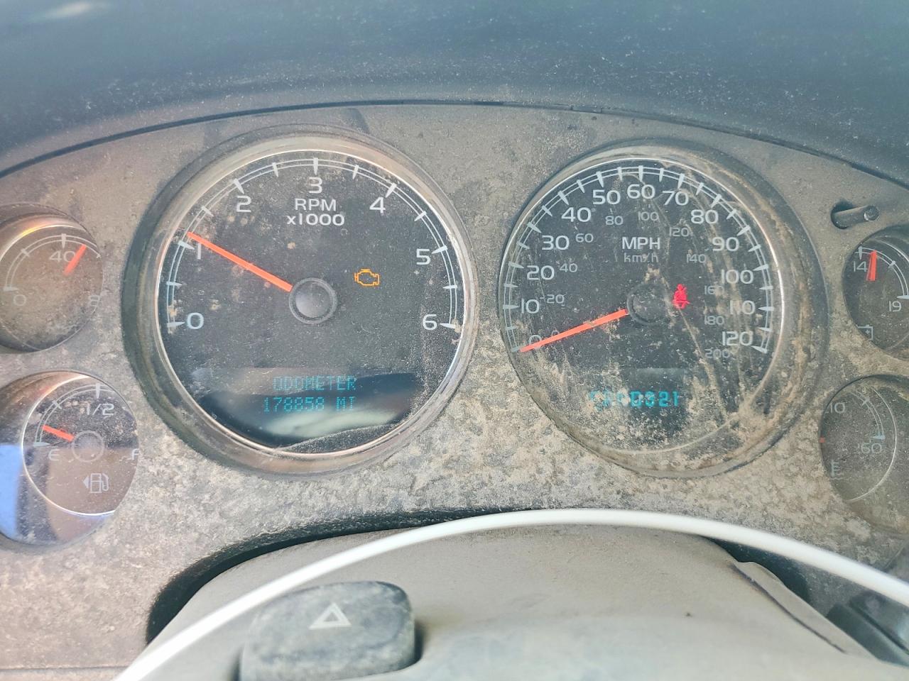2008 Gmc Sierra K1500 Silver vin: 2GTEK133481163942