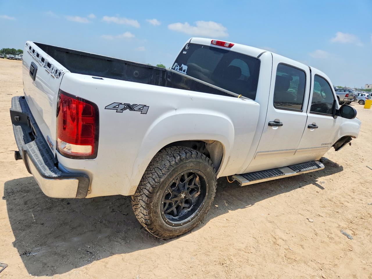 2007 Gmc Sierra Белый vin: 2GTEK13C971730581