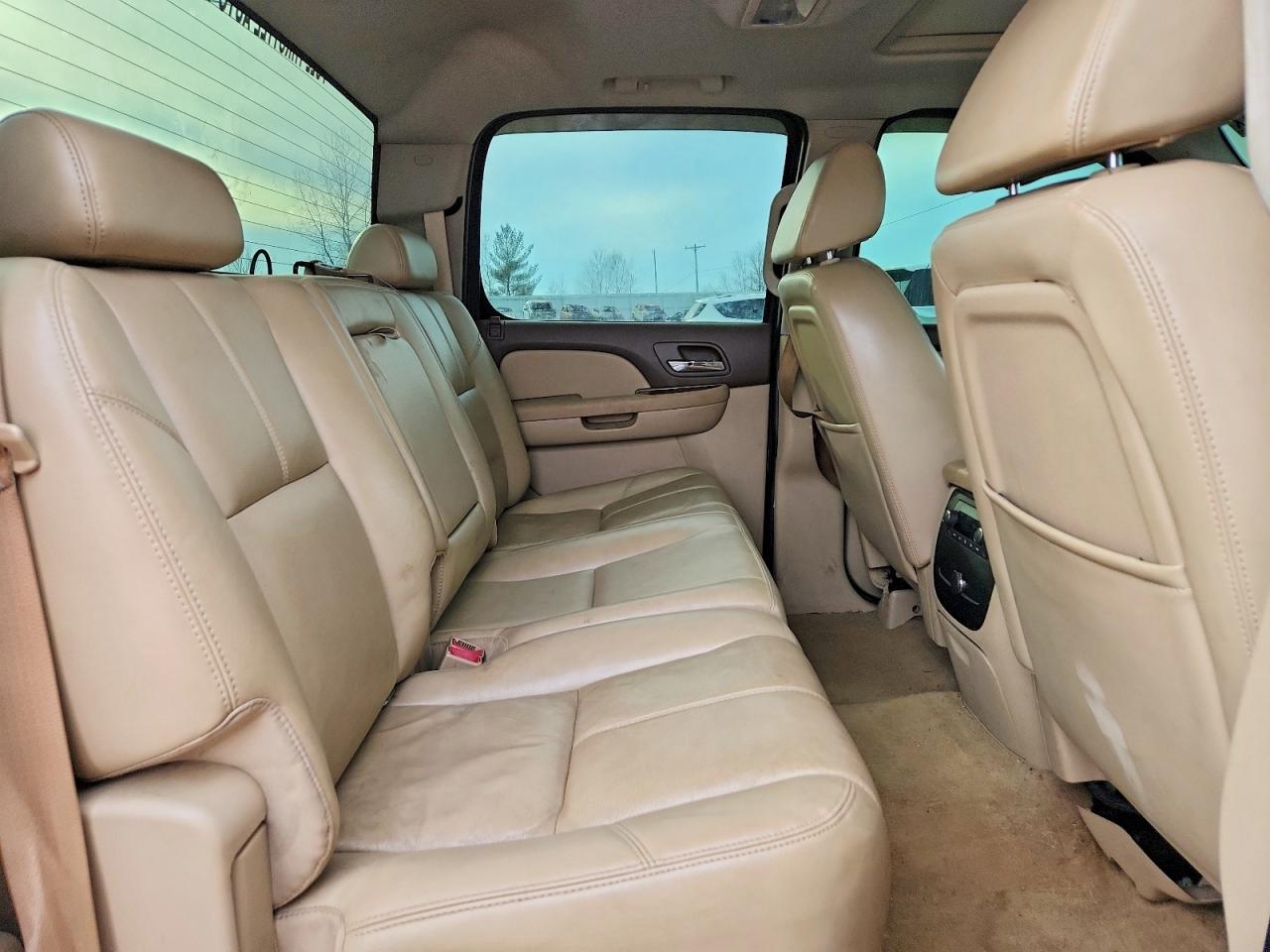 2007 Gmc New Sierra K1500 Black vin: 2GTEK13M471595521