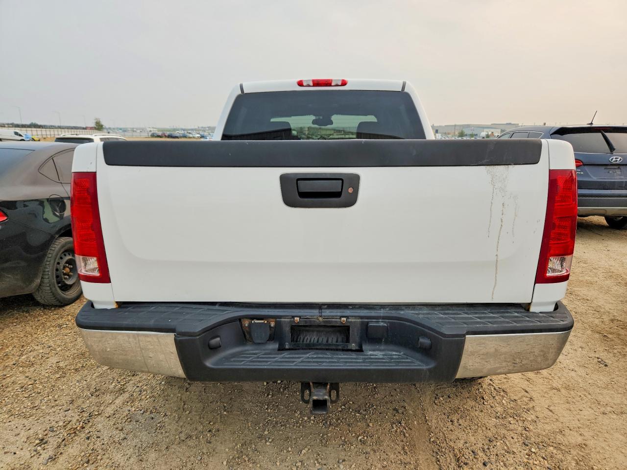 2007 Gmc New Sierra K1500 White vin: 2GTEK13M571513344