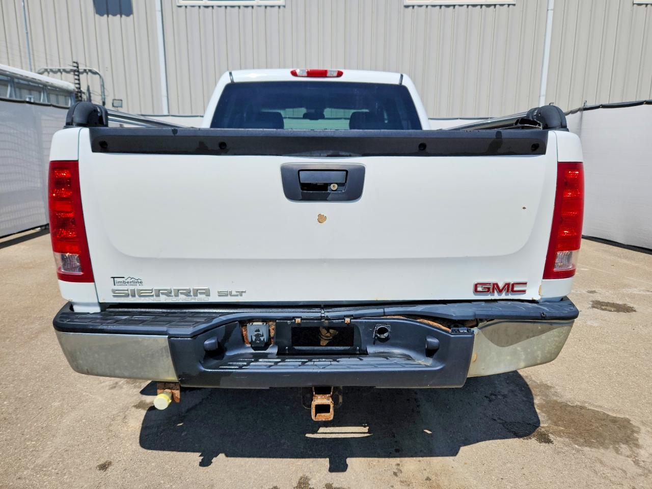 2008 Gmc Sierra K1500 White vin: 2GTEK13M981227790