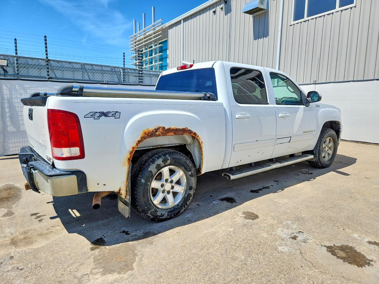 2008 Gmc Sierra K1500 White vin: 2GTEK13M981227790