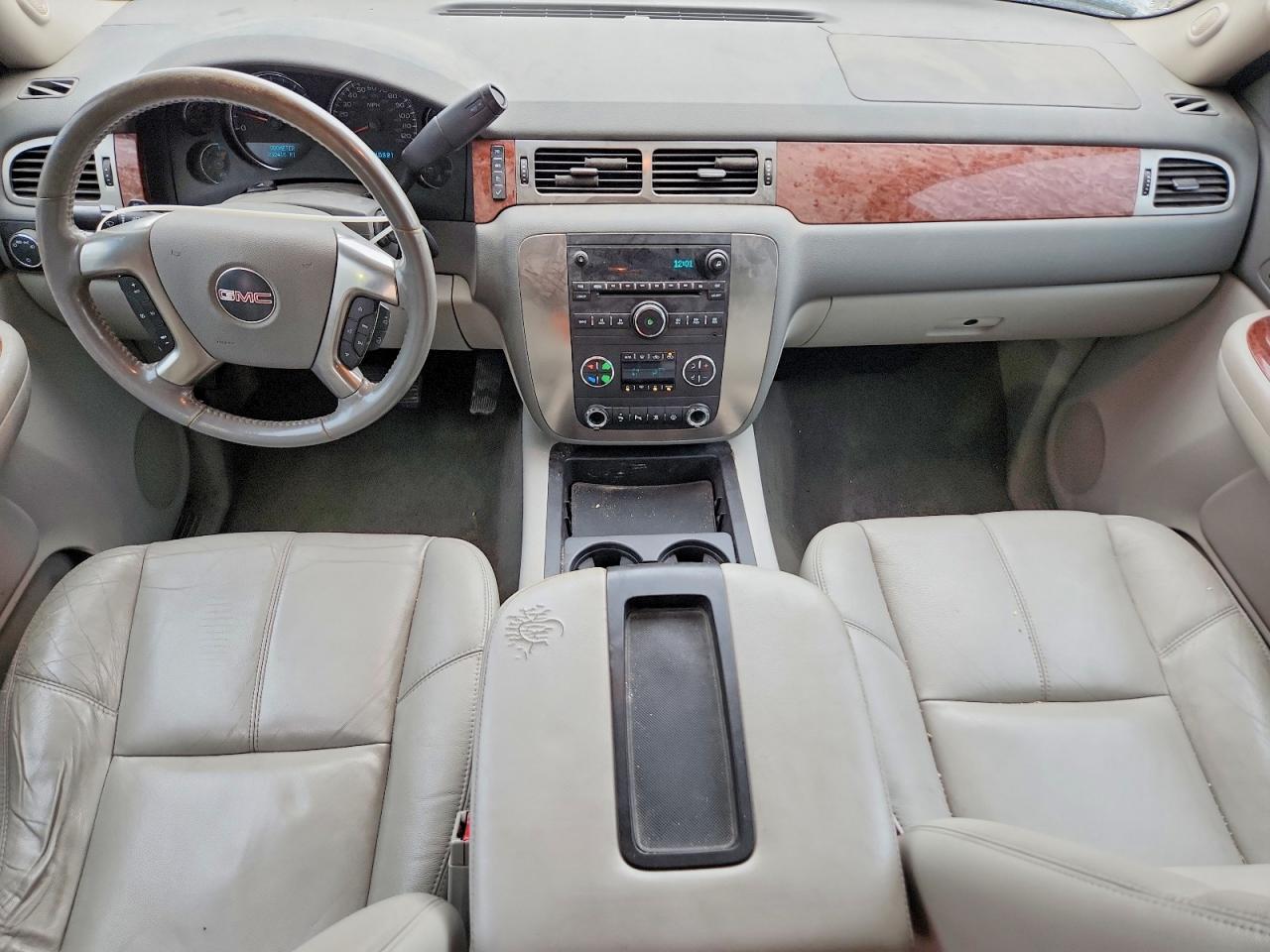 2007 Gmc New Sierra K1500 White vin: 2GTEK13MX71548025