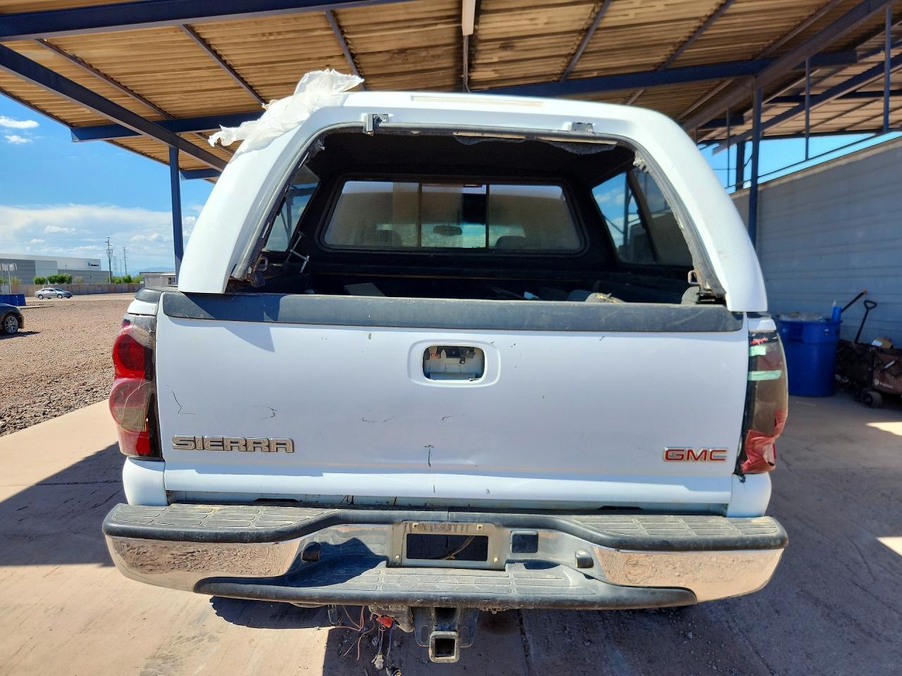 2004 Gmc New Sierra K1500 White vin: 2GTEK13T041361265