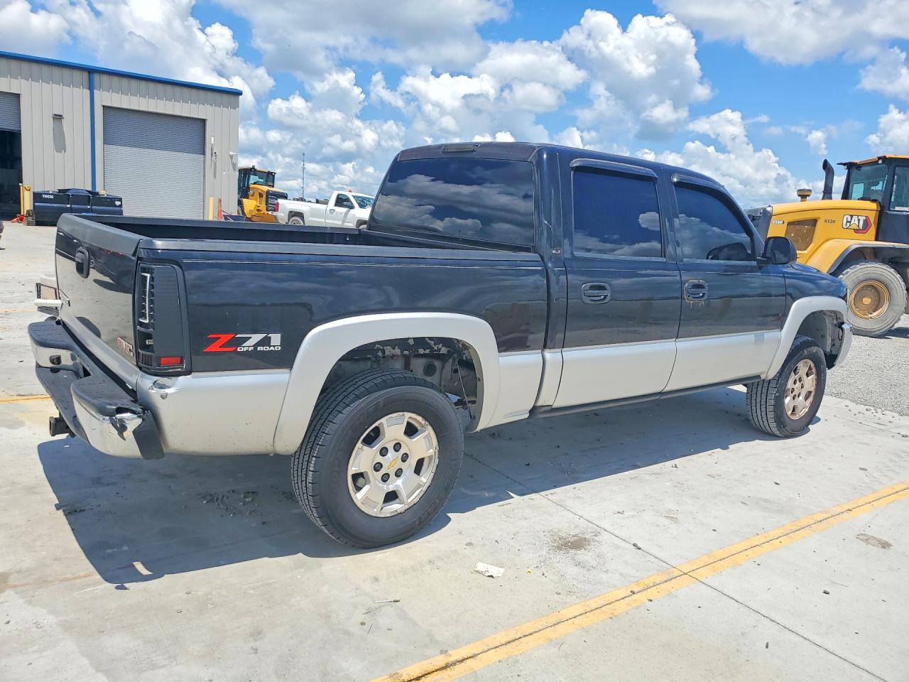 2004 Gmc New Sierra K1500 Black vin: 2GTEK13T041372136
