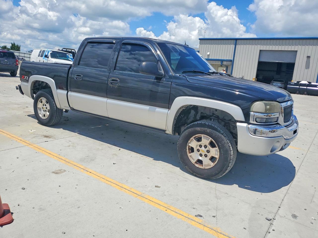 2004 Gmc New Sierra K1500 Black vin: 2GTEK13T041372136