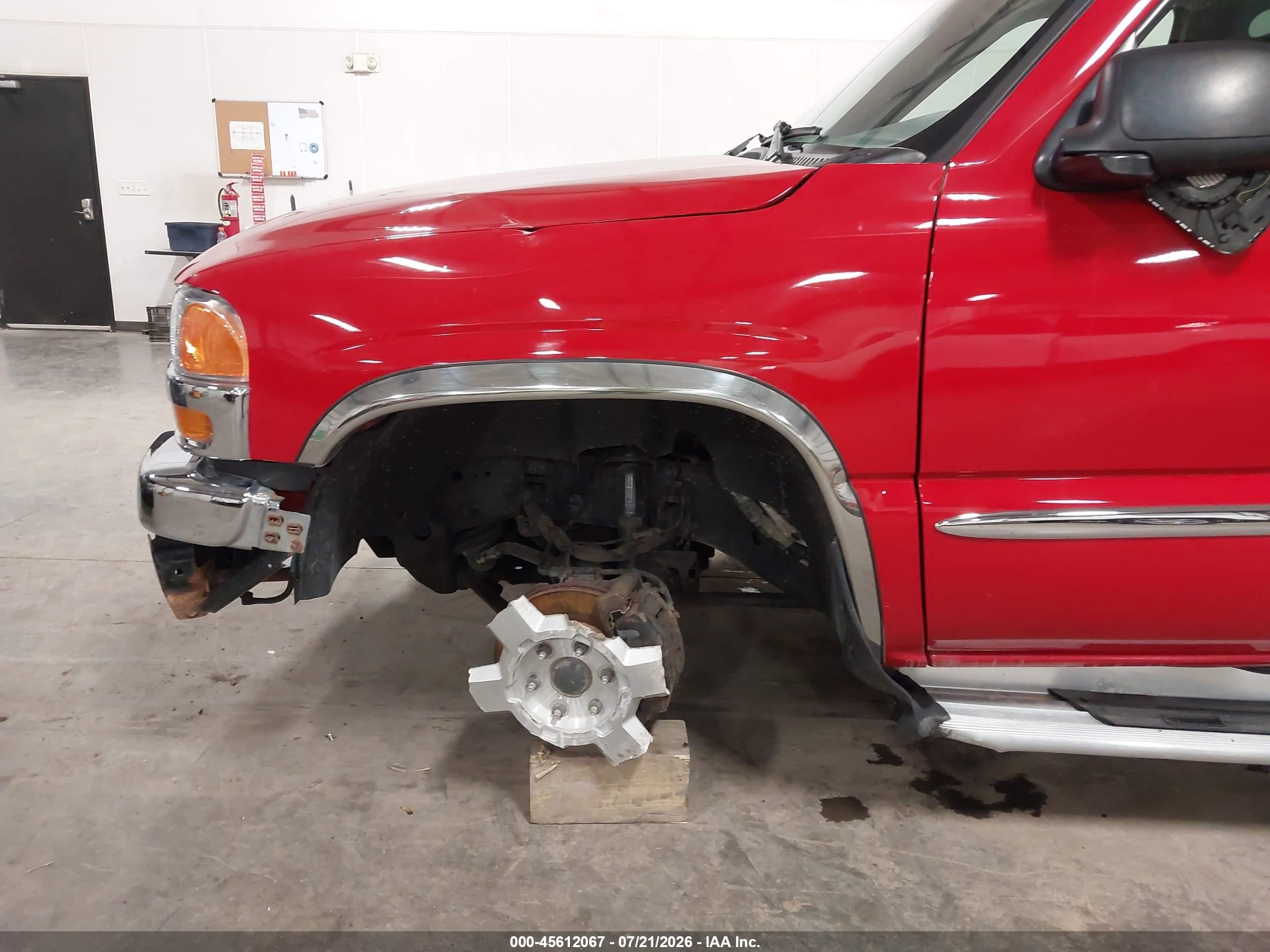 2005 Gmc Sierra 1500 Slt Красный vin: 2GTEK13T051389469