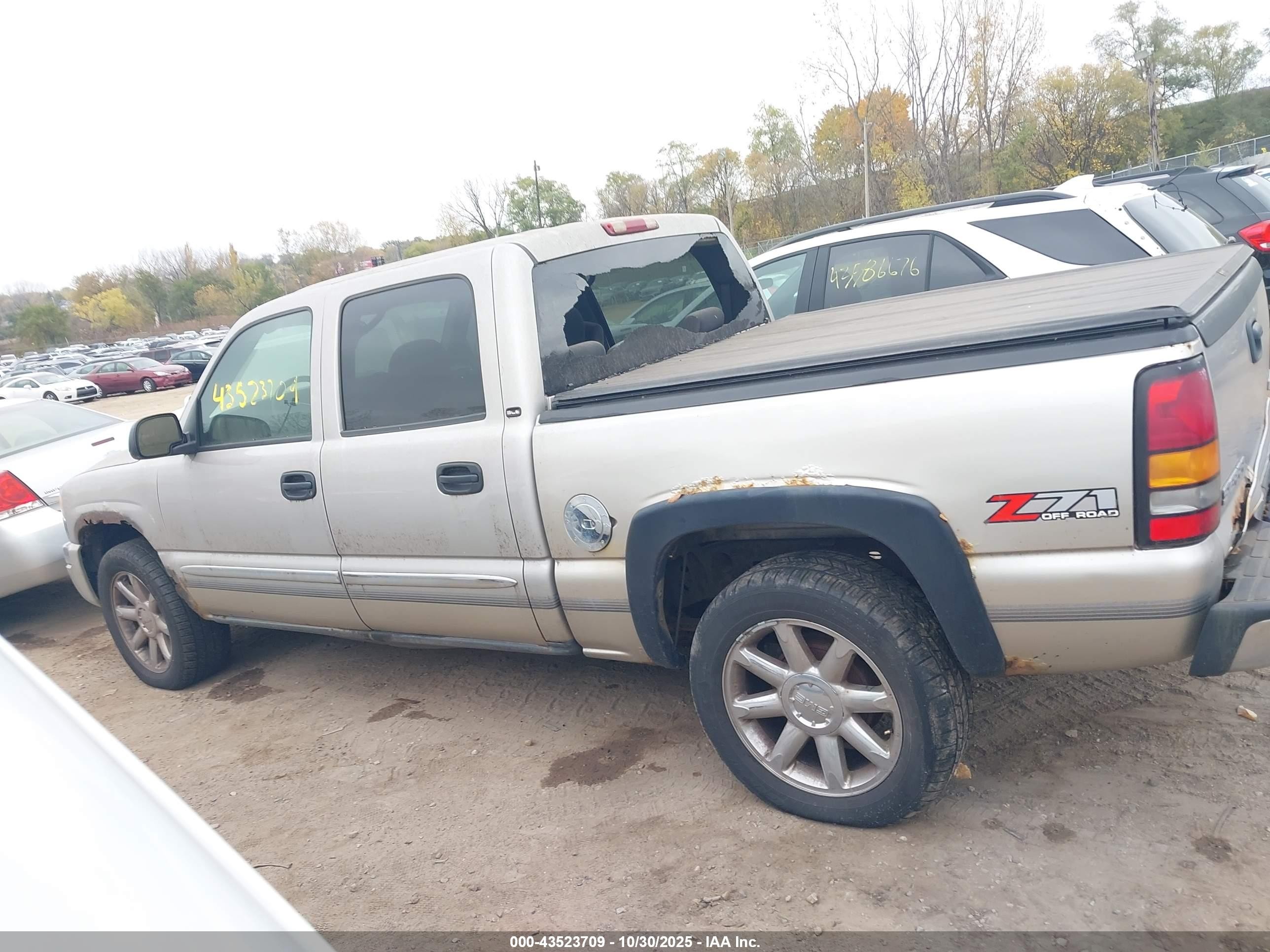 2005 Gmc Sierra 1500 Sle Желто-коричневый vin: 2GTEK13T151157530