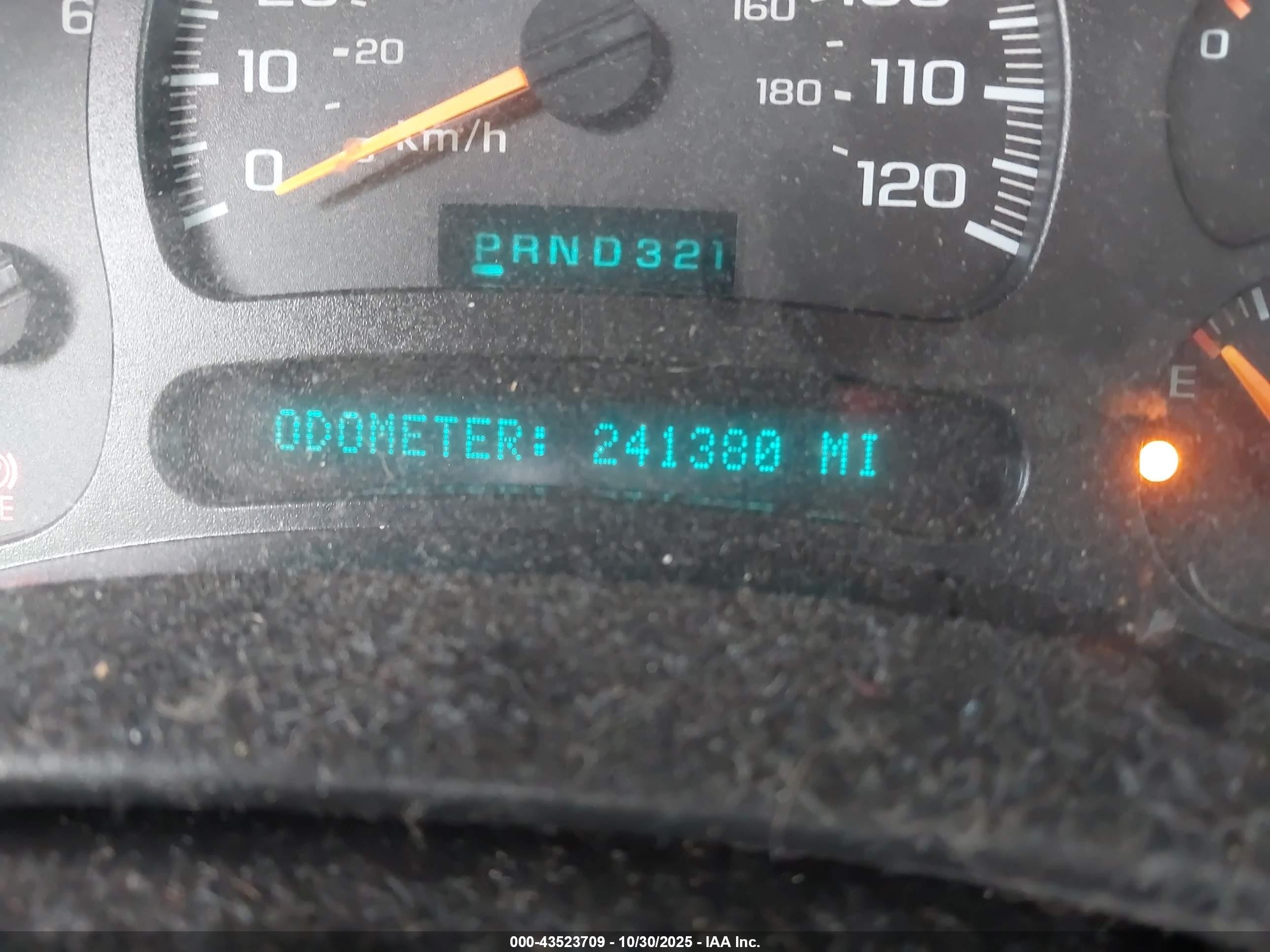 2005 Gmc Sierra 1500 Sle Желто-коричневый vin: 2GTEK13T151157530